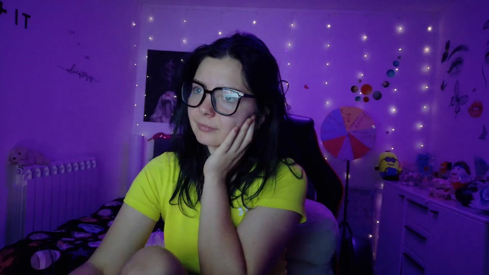 Gallery image thumbnail from YreneA's myfreecams stream on, 10/16/2025, 07:30 image 13 of 20