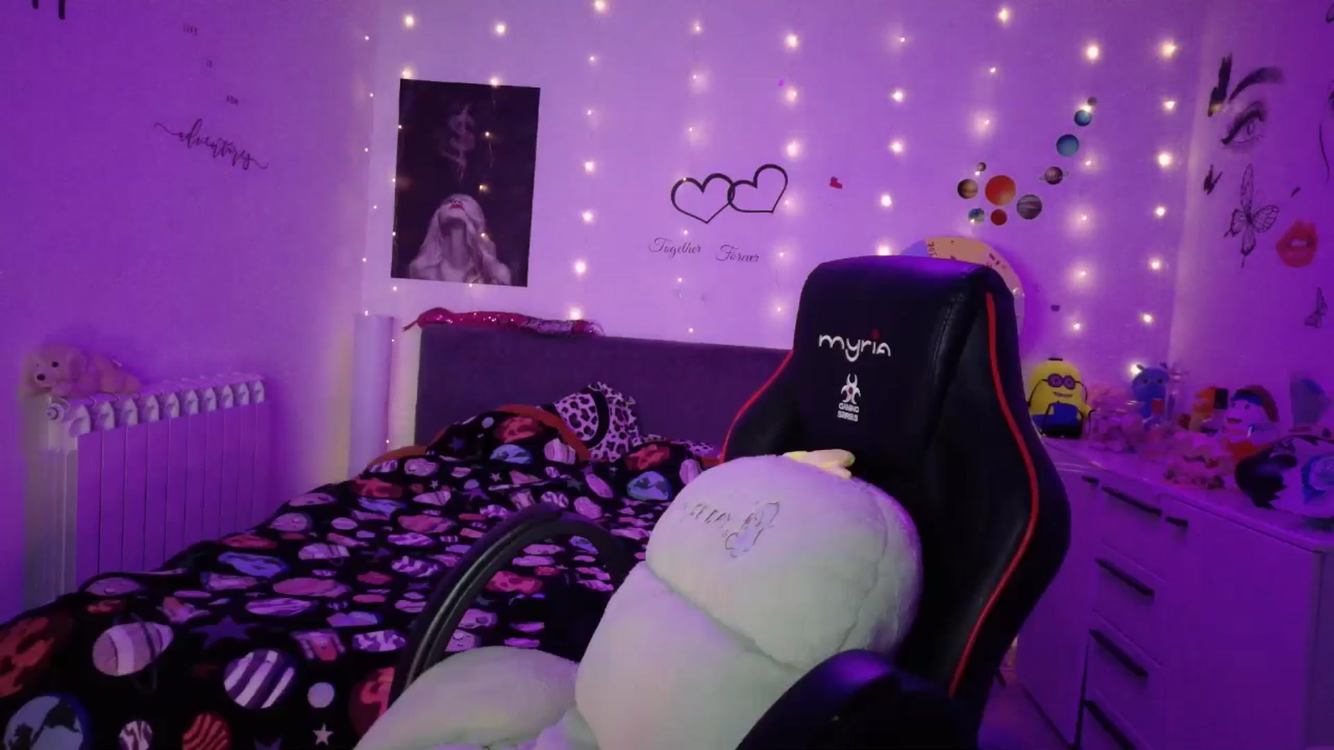 Gallery image thumbnail from YreneA's myfreecams stream on, 10/16/2025, 07:30 image 3 of 20