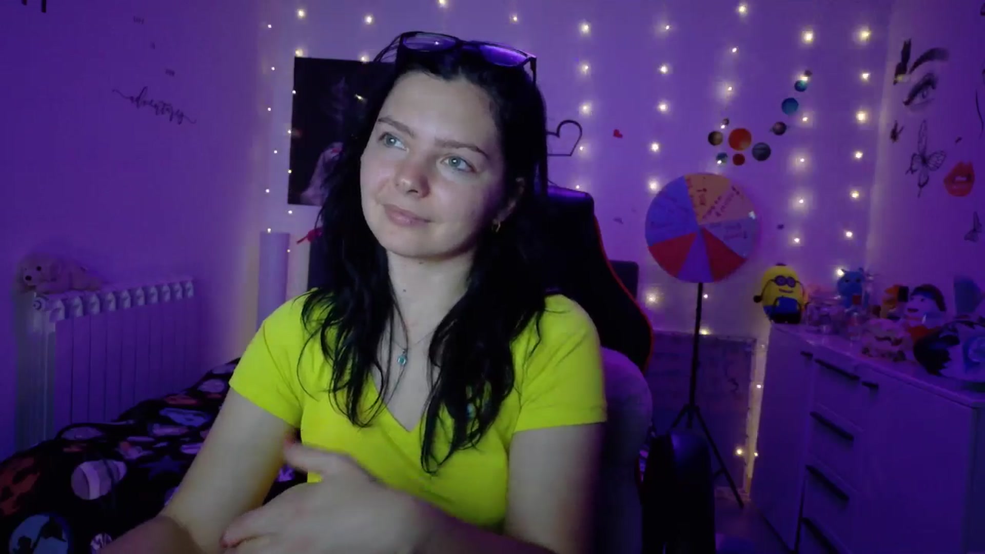 Gallery image thumbnail from YreneA's myfreecams stream on, 10/16/2025, 07:30 image 6 of 20