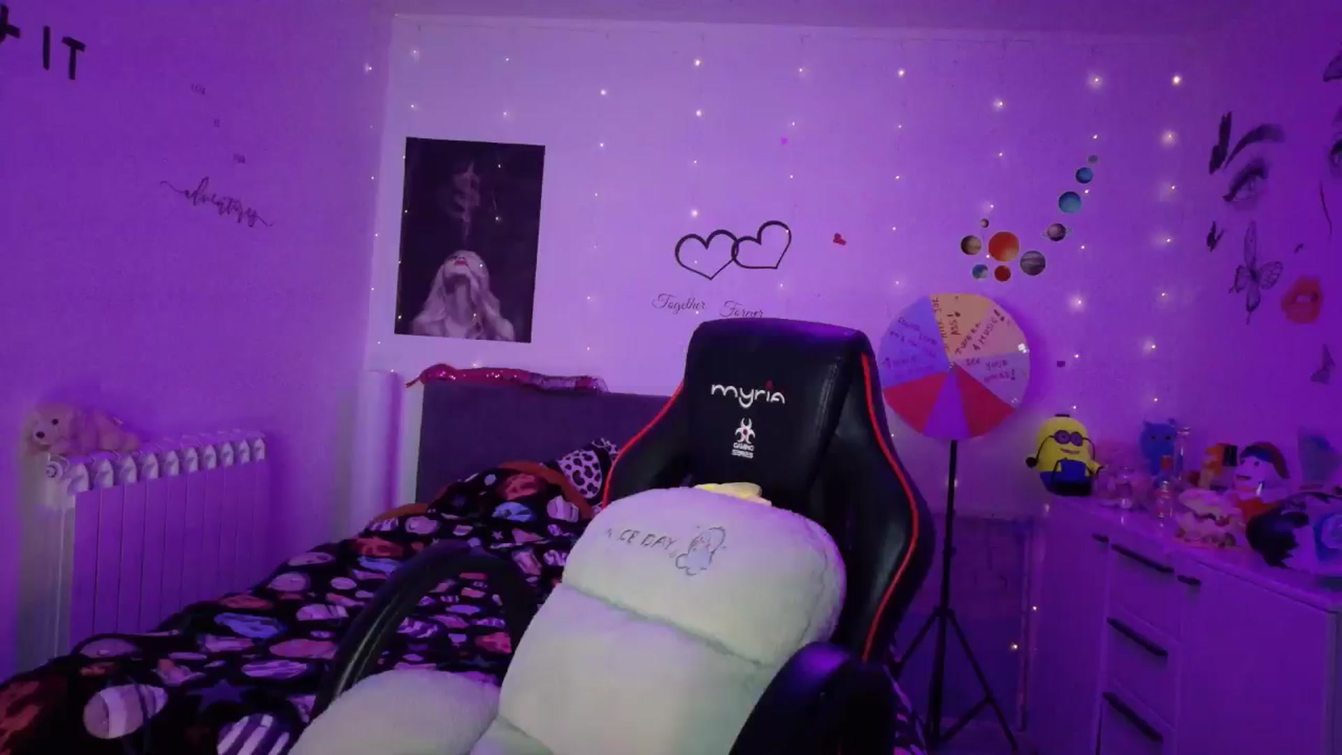 Gallery image thumbnail from YreneA's myfreecams stream on, 10/16/2025, 07:30 image 11 of 20