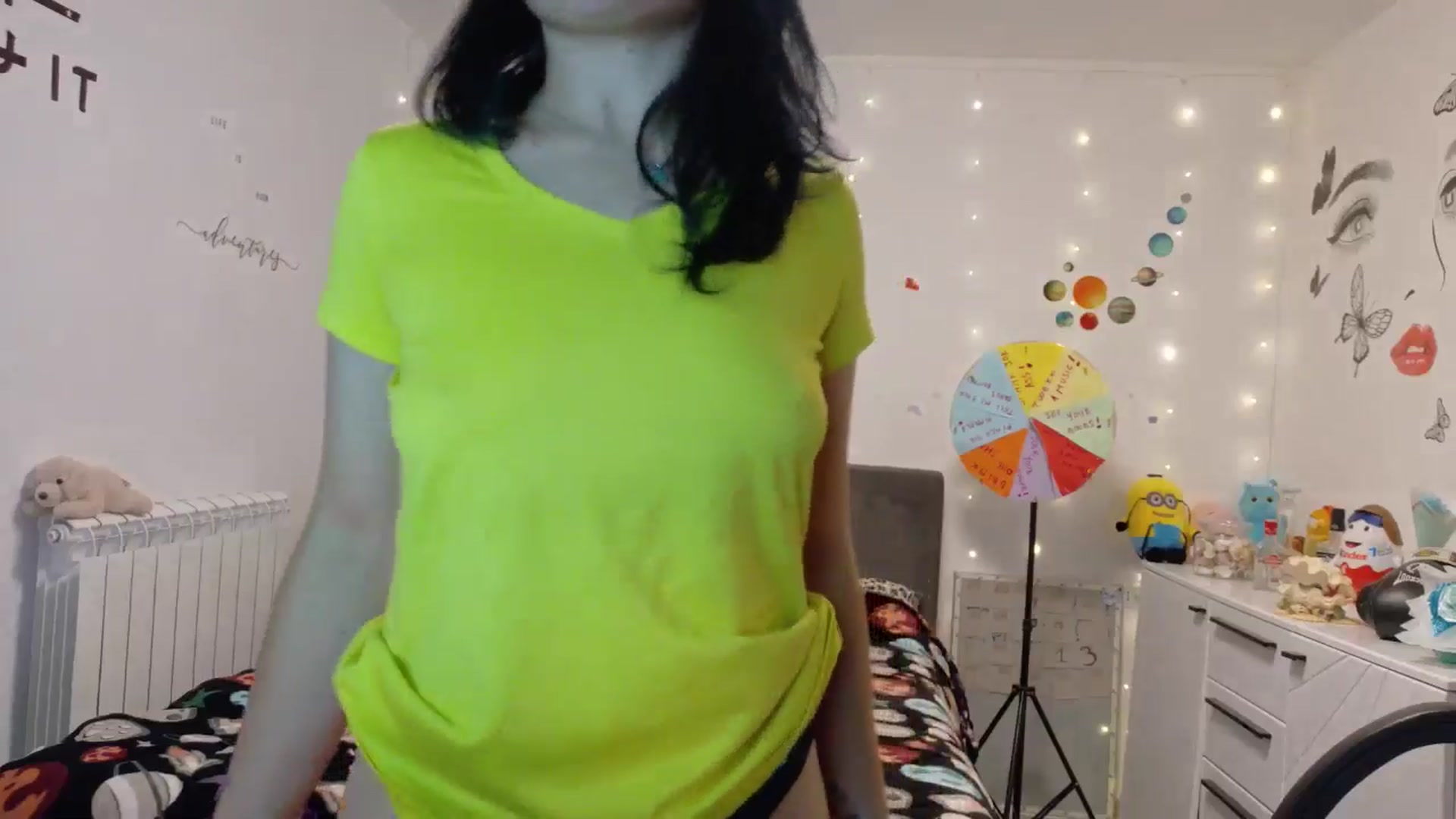 Gallery image thumbnail from YreneA's myfreecams stream on, 10/16/2025, 18:02 image 8 of 20