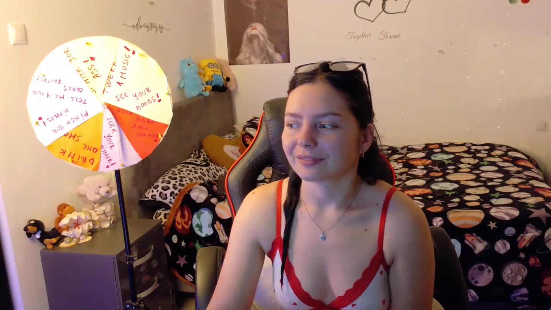 Gallery image thumbnail from YreneA's myfreecams stream on, 10/19/2025, 07:01 image 18 of 20