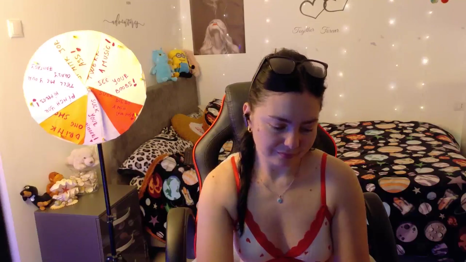 Gallery image thumbnail from YreneA's myfreecams stream on, 10/19/2025, 07:01 image 17 of 20