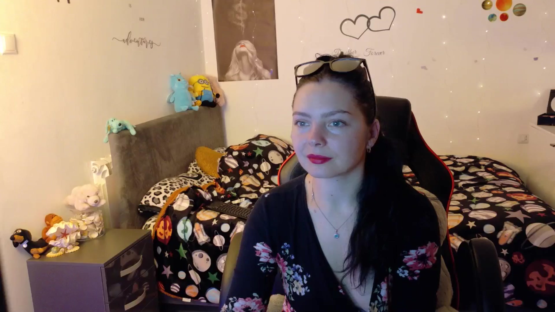 Gallery image thumbnail from YreneA's myfreecams stream on, 10/21/2025, 13:21 image 10 of 20
