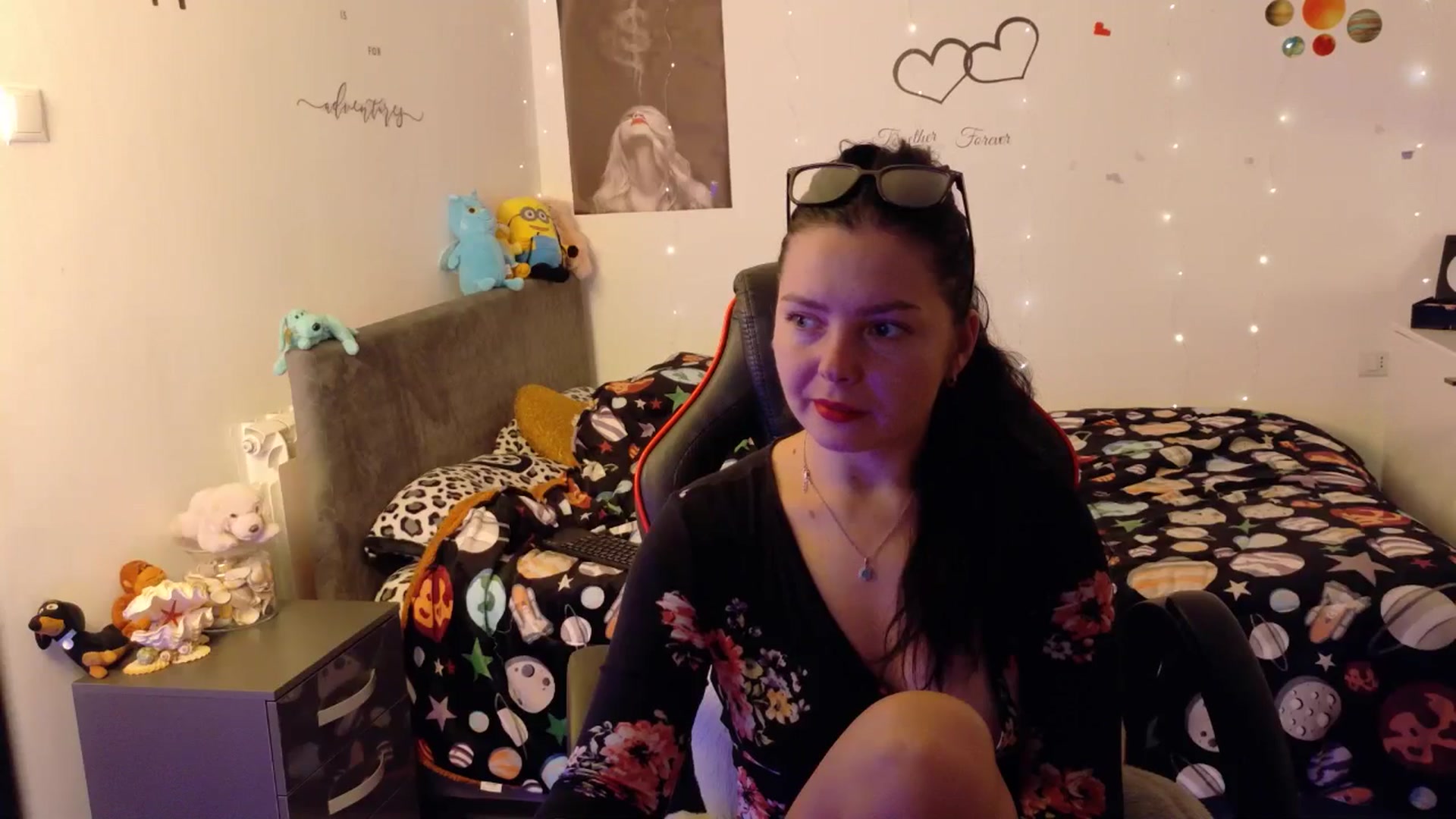 Gallery image thumbnail from YreneA's myfreecams stream on, 10/21/2025, 13:21 image 6 of 20