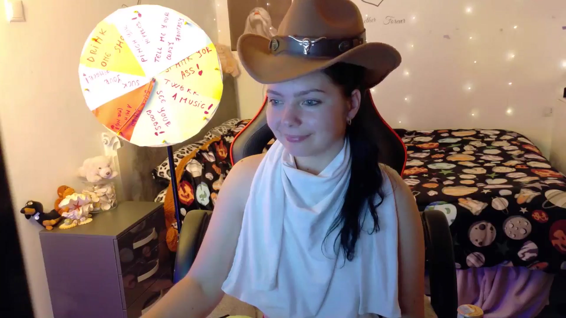 Gallery image thumbnail from YreneA's myfreecams stream on, 10/21/2025, 18:30 image 11 of 20