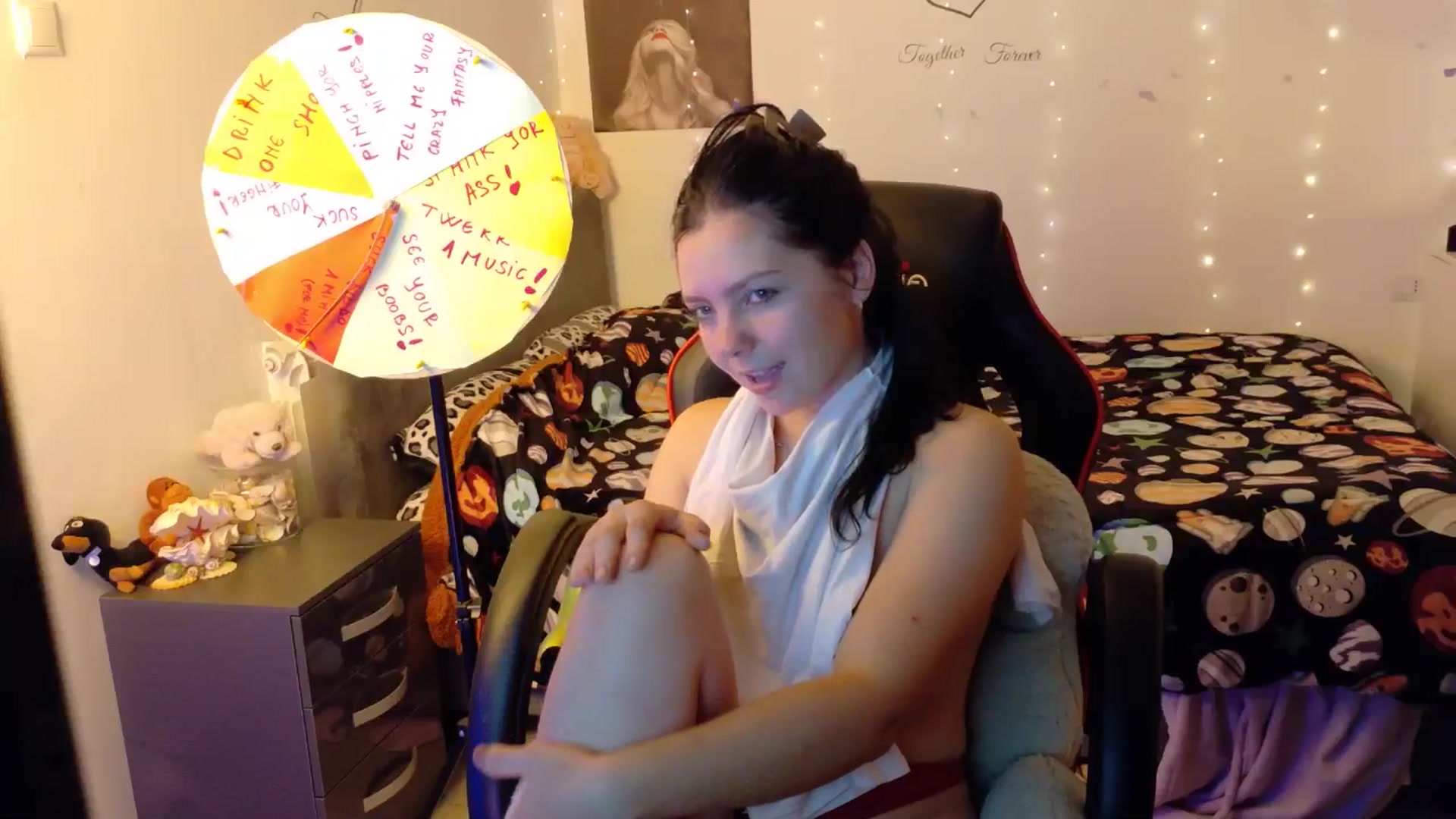 Gallery image thumbnail from YreneA's myfreecams stream on, 10/21/2025, 18:30 image 18 of 20