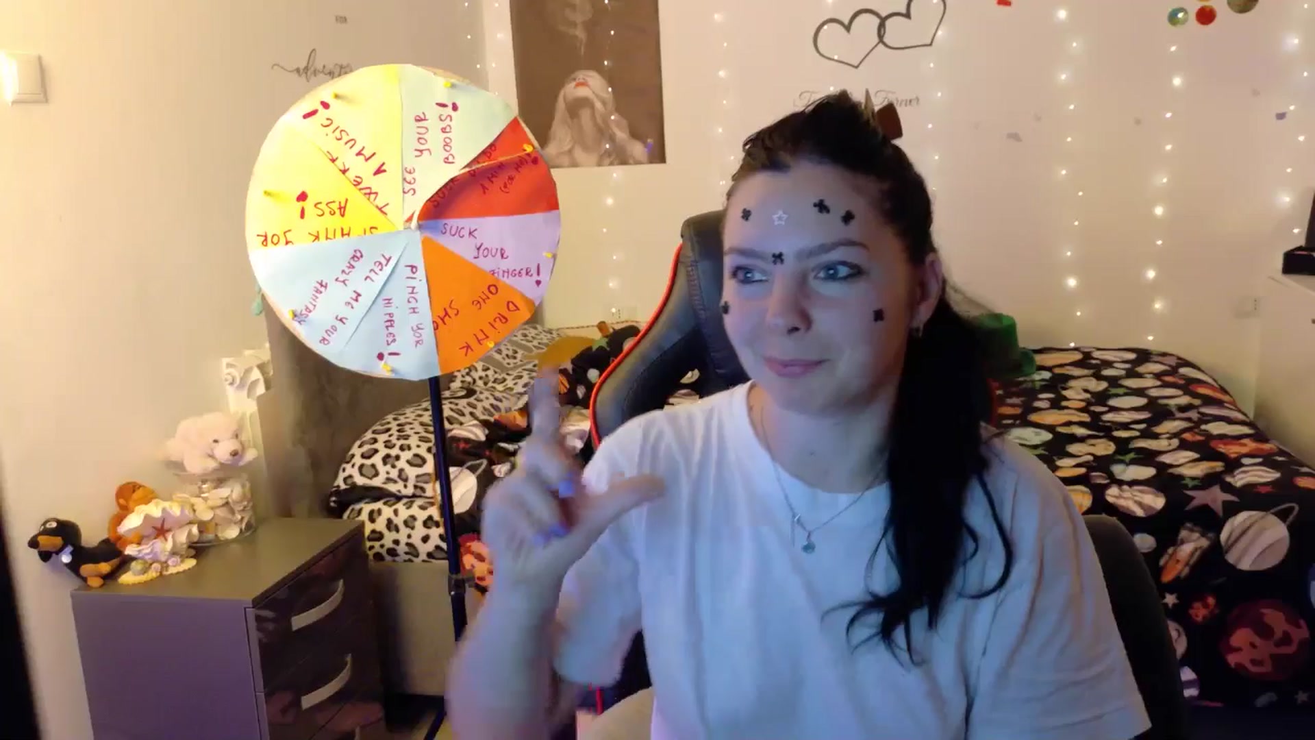 Gallery image thumbnail from YreneA's myfreecams stream on, 10/22/2025, 13:00 image 6 of 20