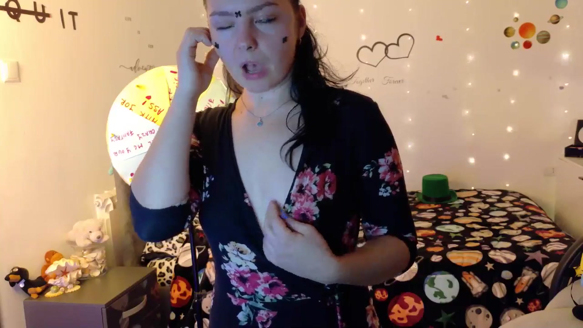 Gallery image thumbnail from YreneA's myfreecams stream on, 10/22/2025, 13:00 image 16 of 20