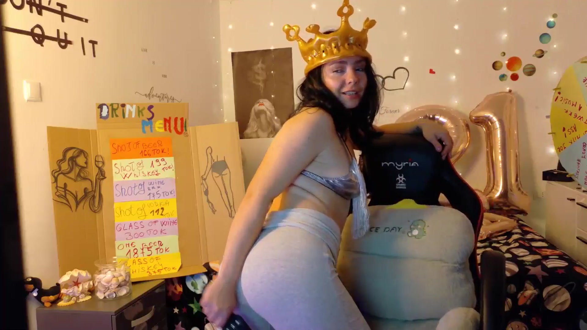 Gallery image thumbnail from YreneA's myfreecams stream on, 10/24/2025, 07:59 image 11 of 20