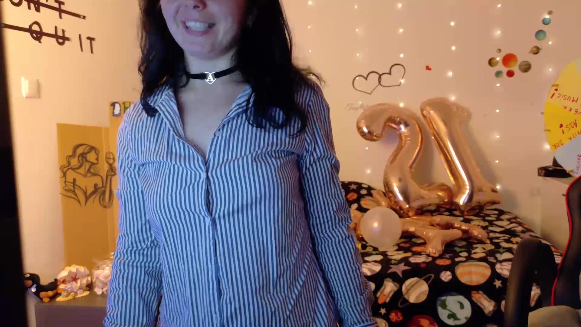 Gallery image thumbnail from YreneA's myfreecams stream on, 10/24/2025, 12:35 image 18 of 20