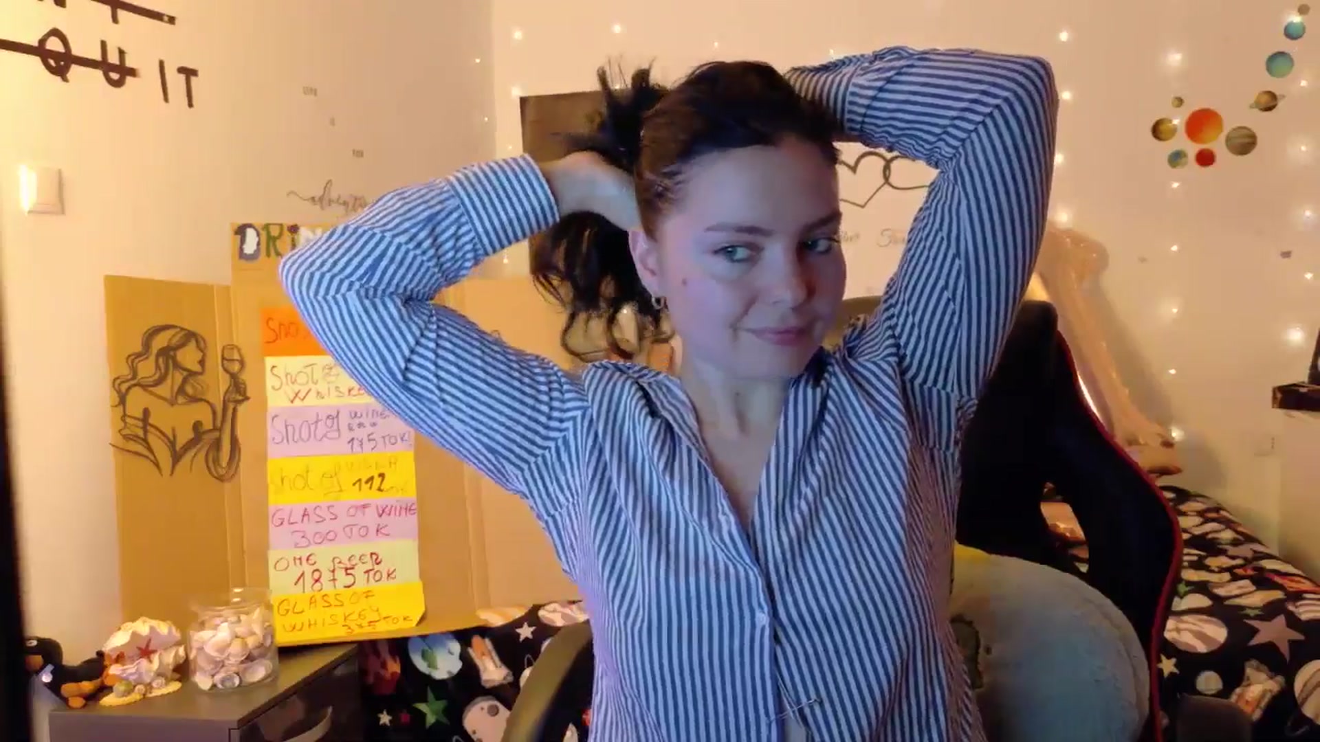 Gallery image thumbnail from YreneA's myfreecams stream on, 10/24/2025, 13:51 image 18 of 20
