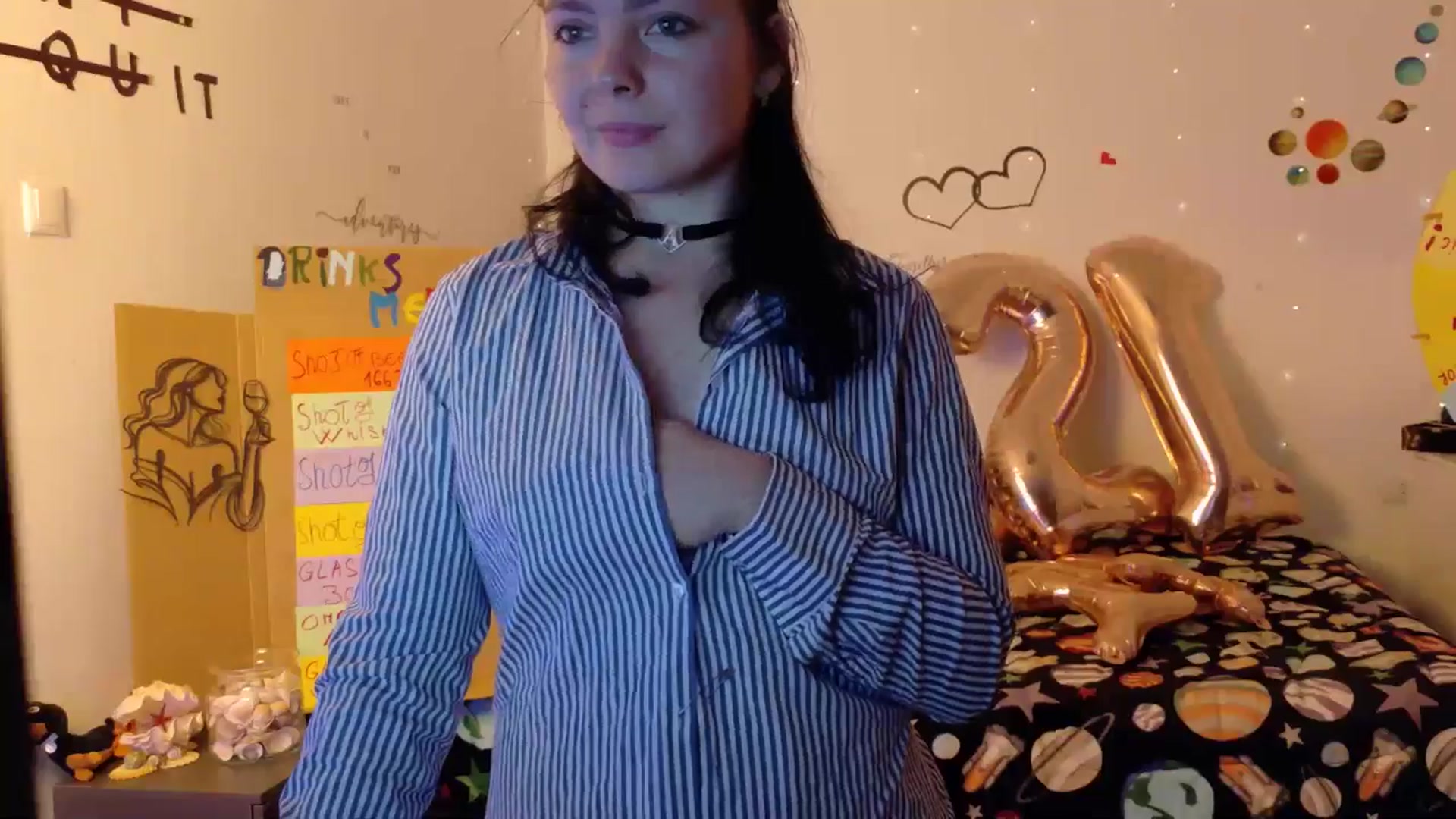 Gallery image thumbnail from YreneA's myfreecams stream on, 10/24/2025, 13:51 image 10 of 20