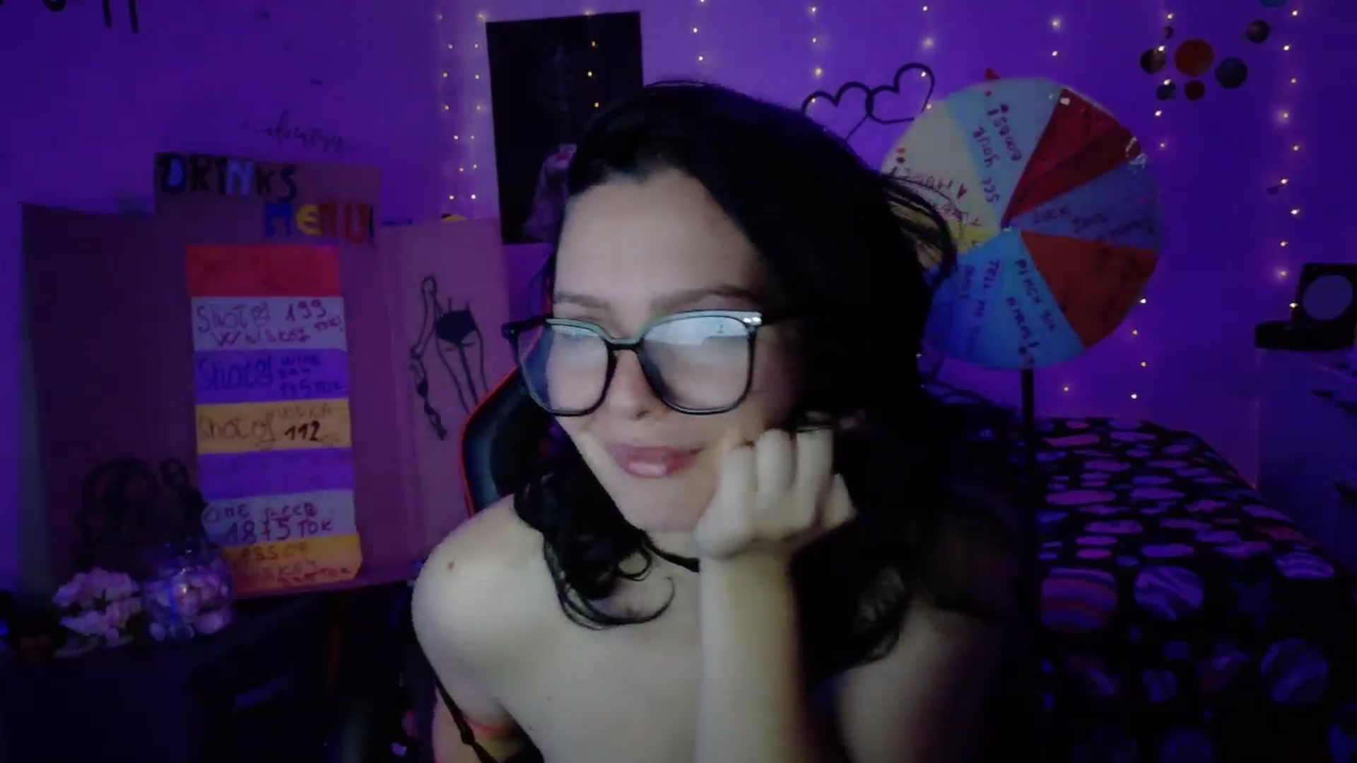 Gallery image thumbnail from YreneA's myfreecams stream on, 10/25/2025, 06:35 image 5 of 20