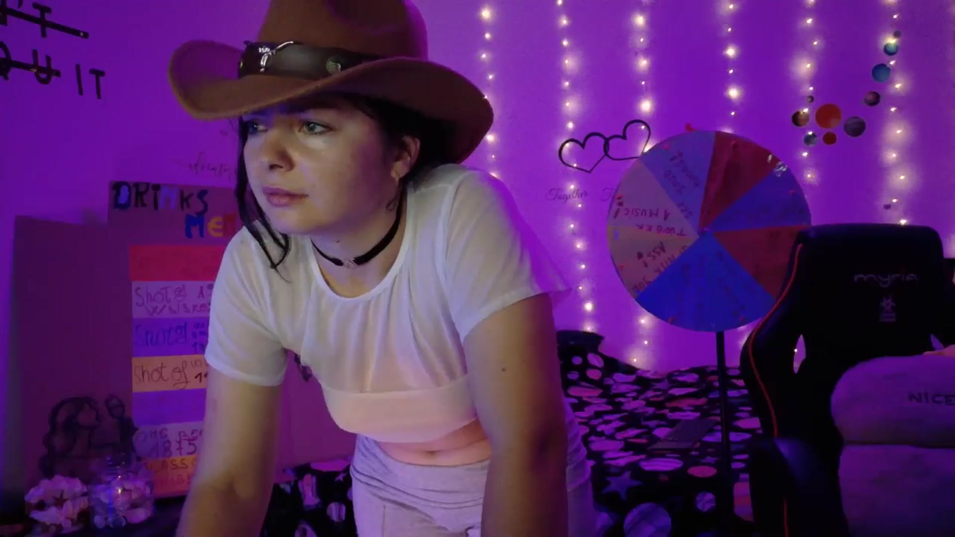 Gallery image thumbnail from YreneA's myfreecams stream on, 10/25/2025, 06:35 image 15 of 20