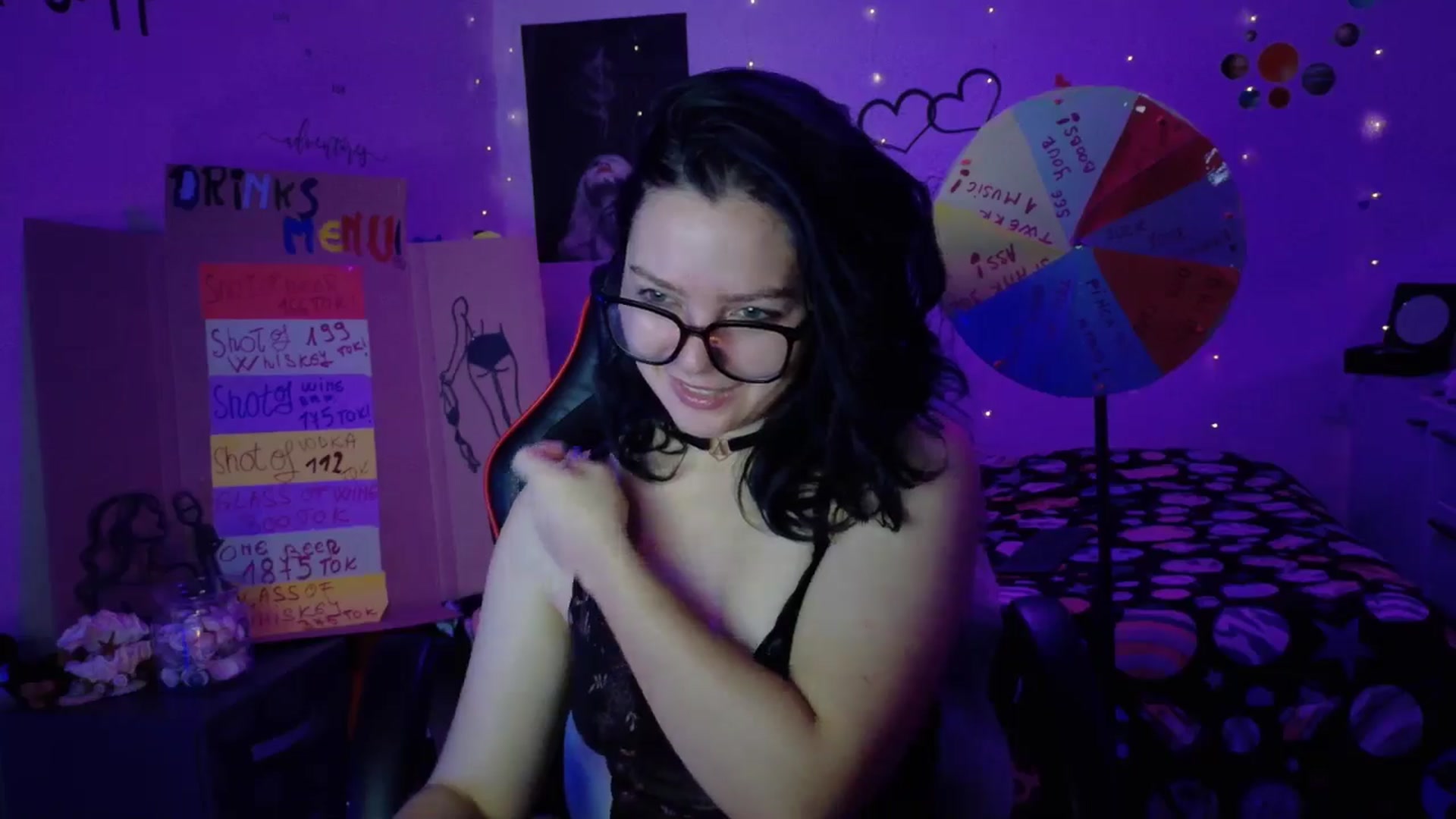 Gallery image thumbnail from YreneA's myfreecams stream on, 10/25/2025, 06:35 image 6 of 20