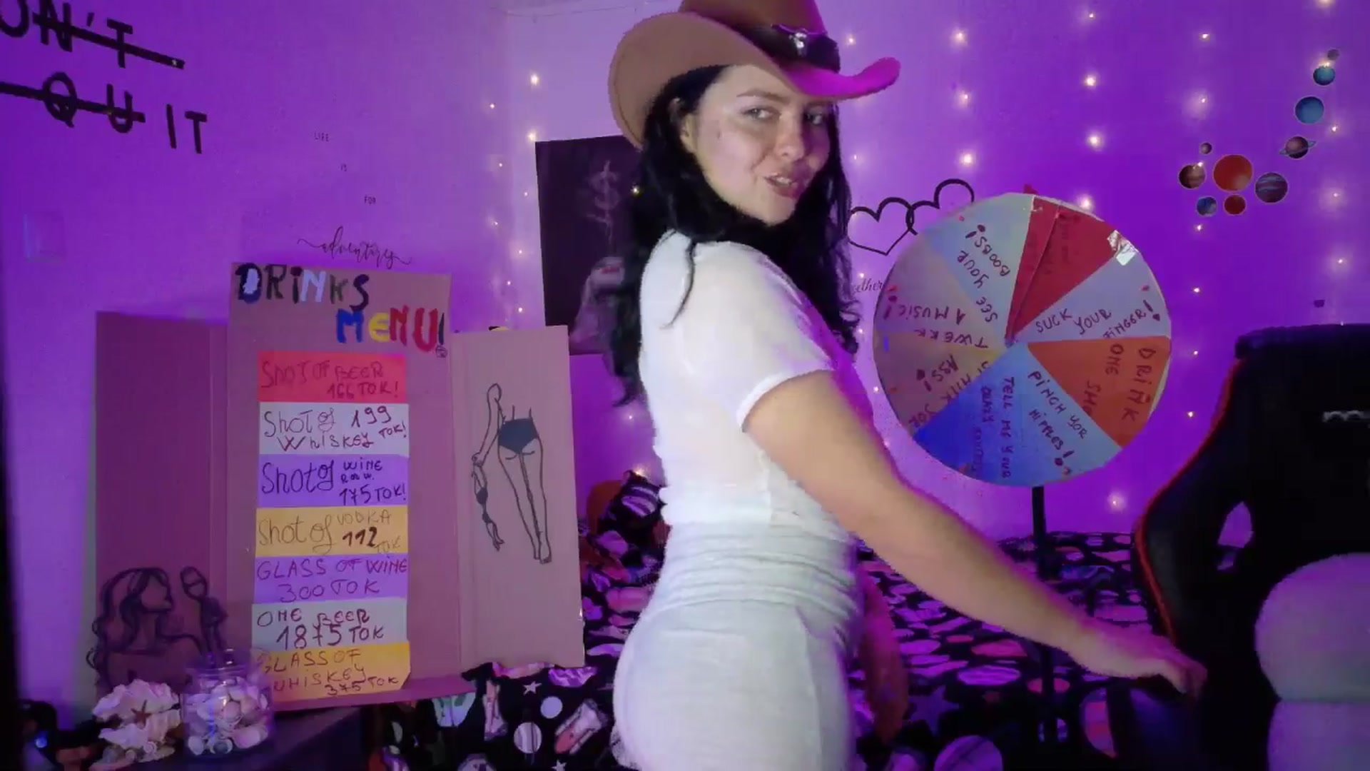 Gallery image thumbnail from YreneA's myfreecams stream on, 10/25/2025, 07:52 image 8 of 20