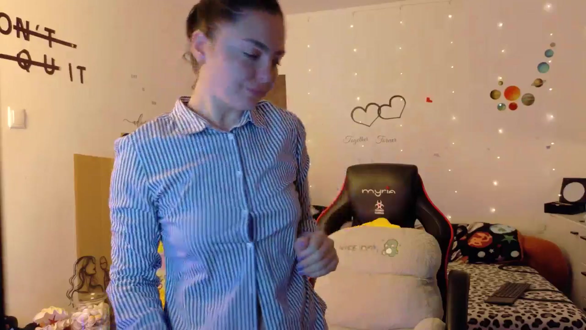 Gallery image thumbnail from YreneA's myfreecams stream on, 10/26/2025, 07:14 image 20 of 20