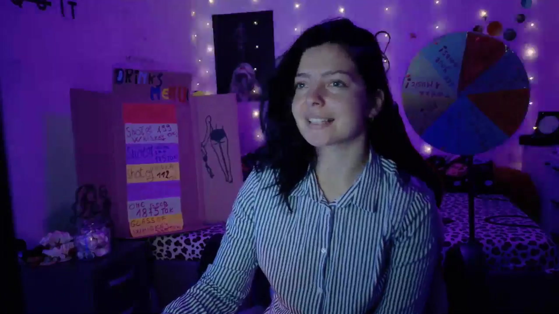 Gallery image thumbnail from YreneA's myfreecams stream on, 10/26/2025, 07:14 image 8 of 20