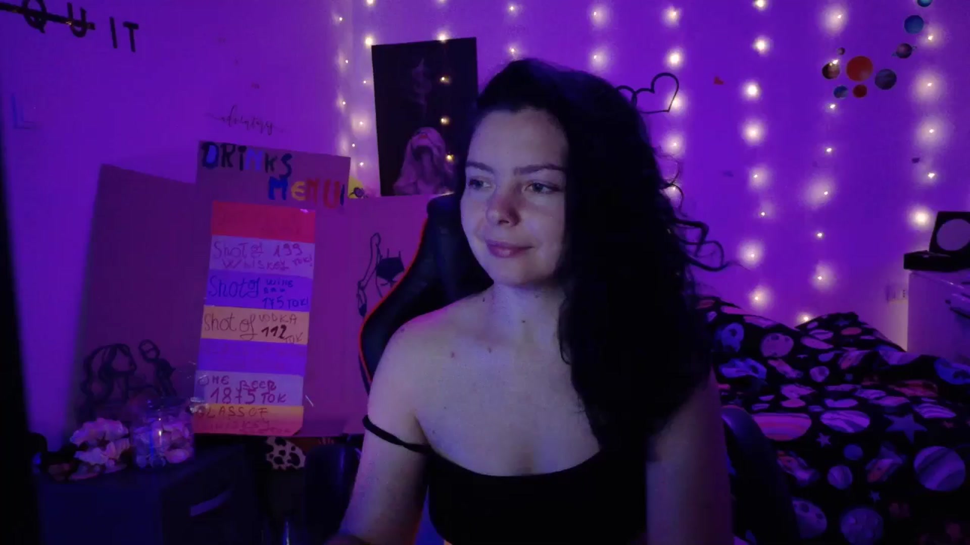 Gallery image thumbnail from YreneA's myfreecams stream on, 10/27/2025, 05:19 image 6 of 20