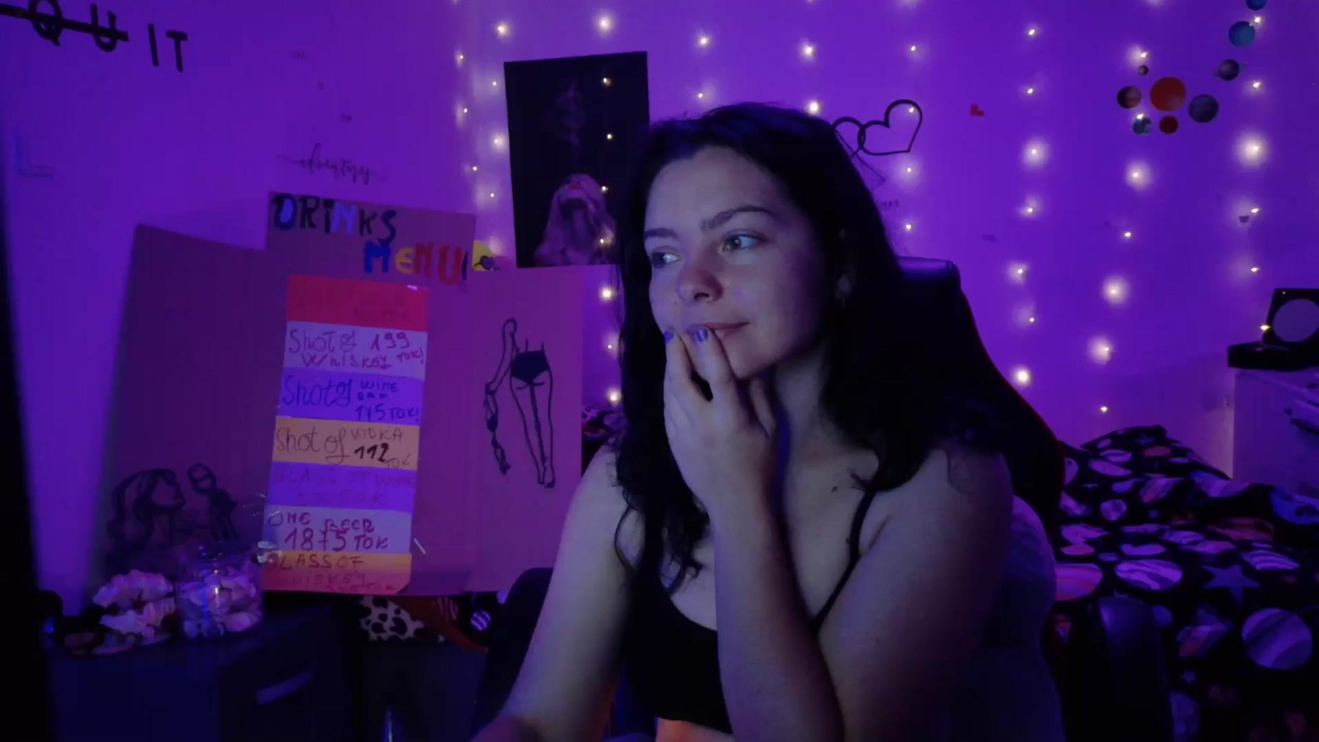 Gallery image thumbnail from YreneA's myfreecams stream on, 10/27/2025, 05:19 image 15 of 20
