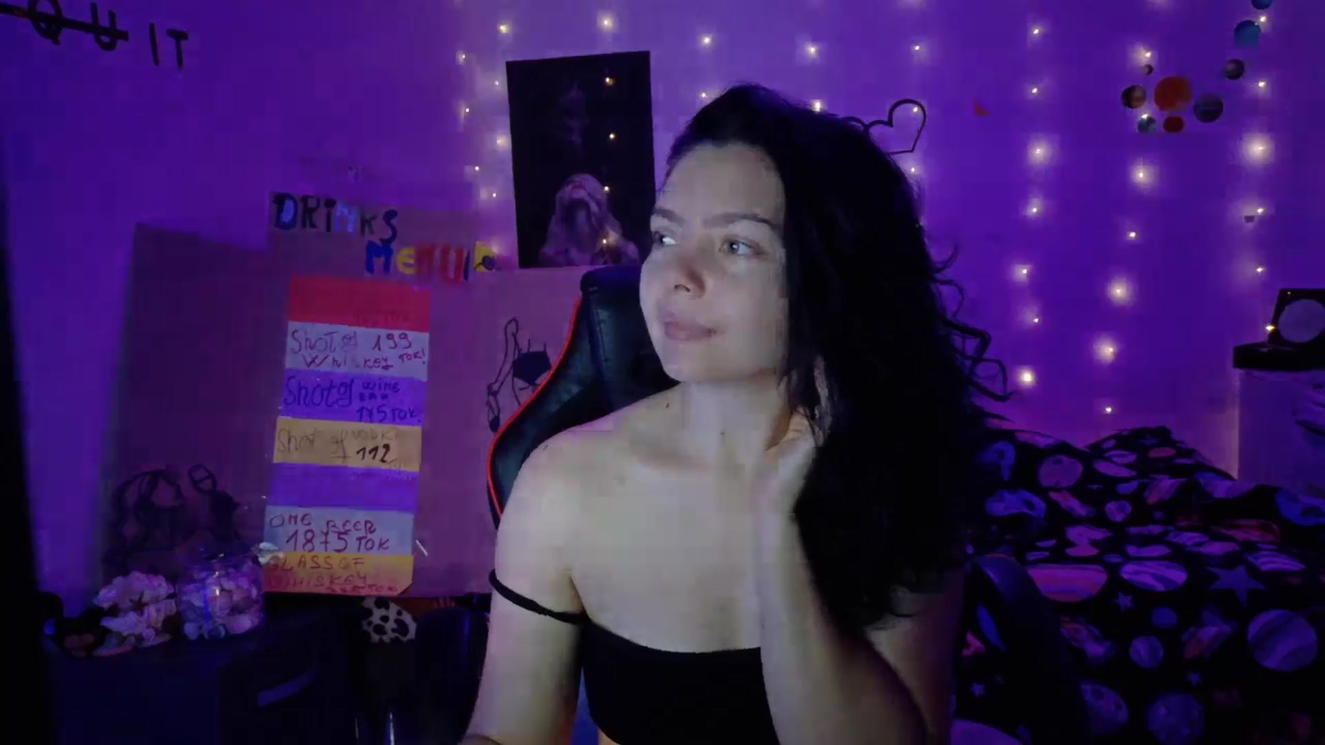 Gallery image thumbnail from YreneA's myfreecams stream on, 10/27/2025, 05:19 image 7 of 20