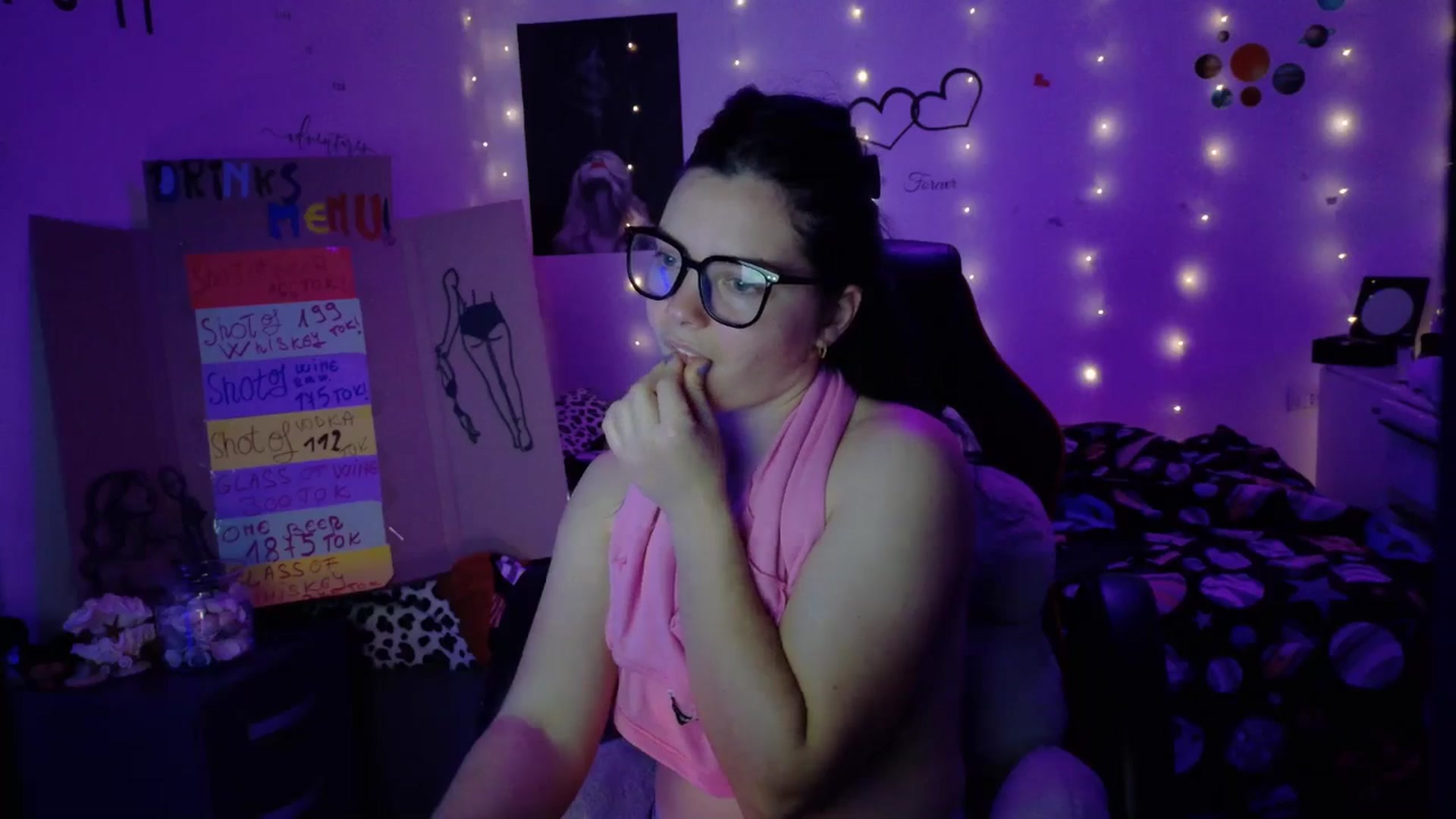 Gallery image thumbnail from YreneA's myfreecams stream on, 10/27/2025, 19:17 image 19 of 20
