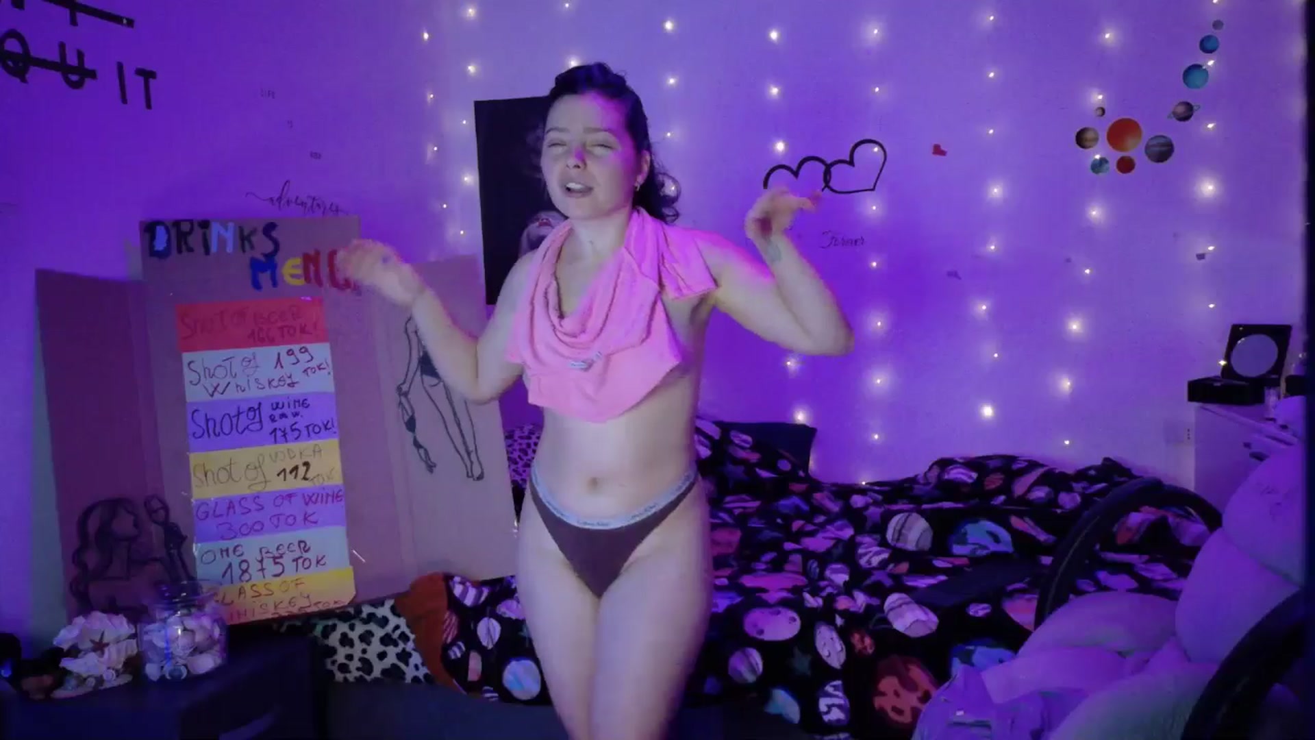 Gallery image thumbnail from YreneA's myfreecams stream on, 10/27/2025, 19:17 image 14 of 20