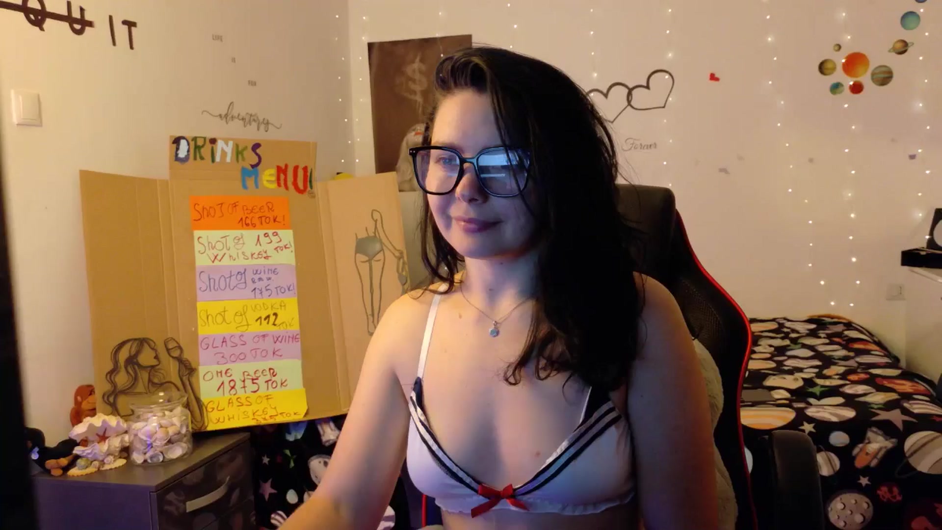 Gallery image thumbnail from YreneA's myfreecams stream on, 10/28/2025, 14:04 image 1 of 20
