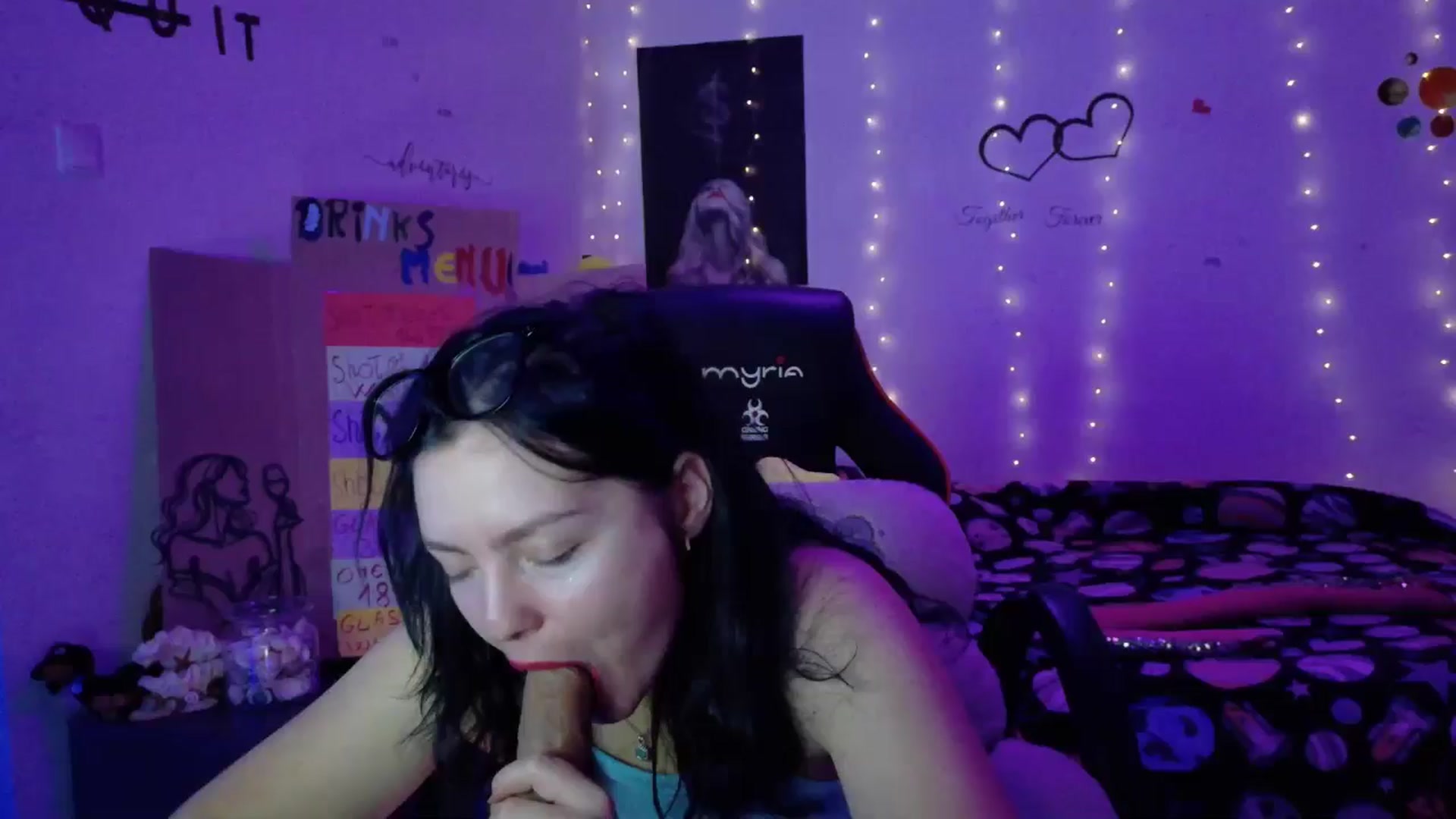 Gallery image thumbnail from YreneA's myfreecams stream on, 10/31/2025, 09:01 image 16 of 20