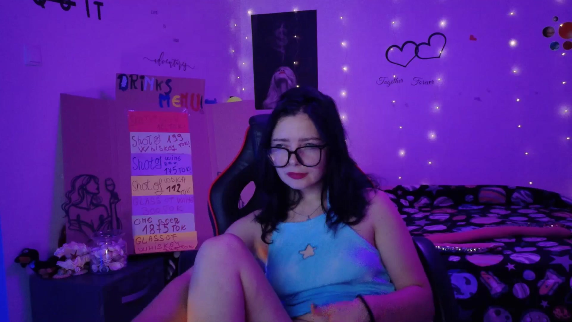 Gallery image thumbnail from YreneA's myfreecams stream on, 10/31/2025, 09:01 image 17 of 20