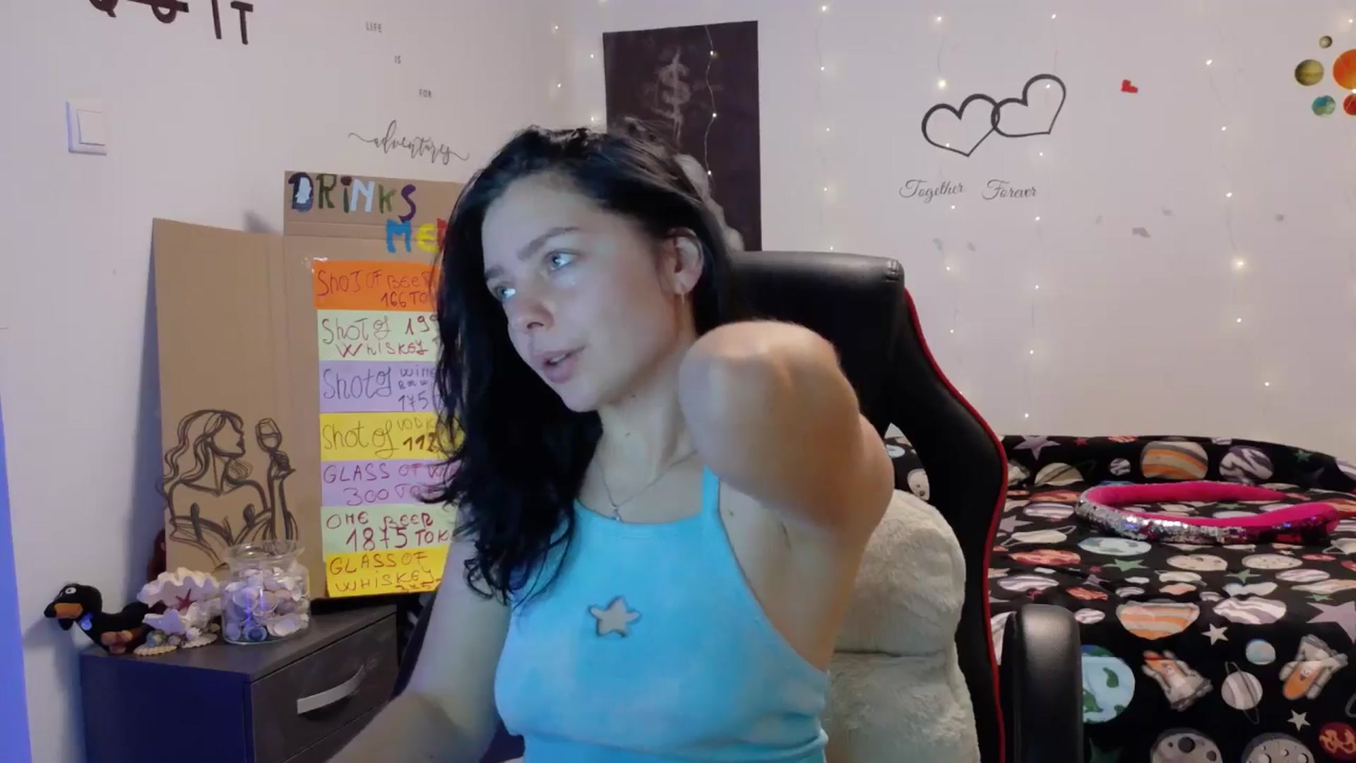 Gallery image thumbnail from YreneA's myfreecams stream on, 10/31/2025, 14:05 image 7 of 20