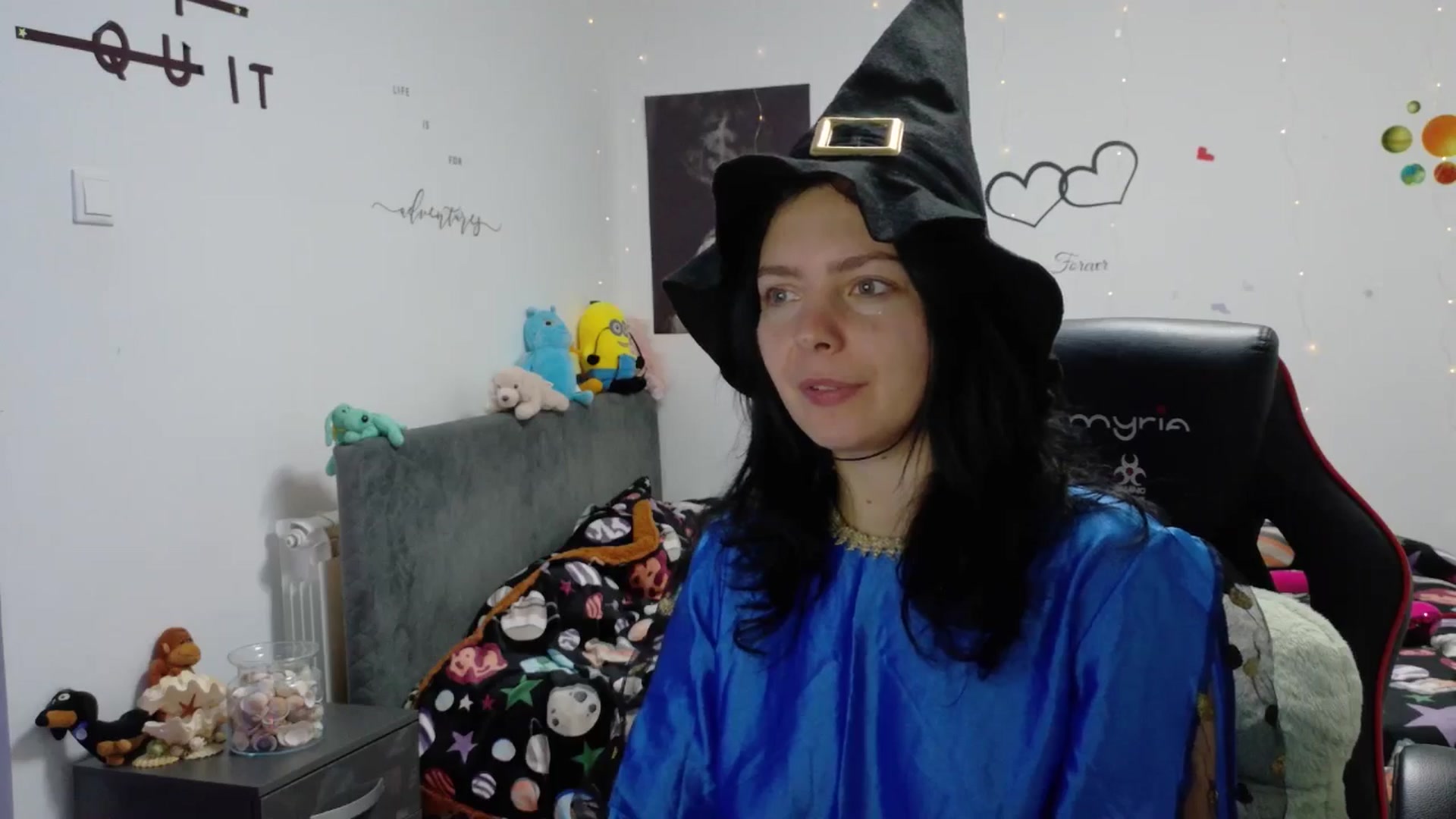 Gallery image thumbnail from YreneA's myfreecams stream on, 10/31/2025, 19:28 image 16 of 20