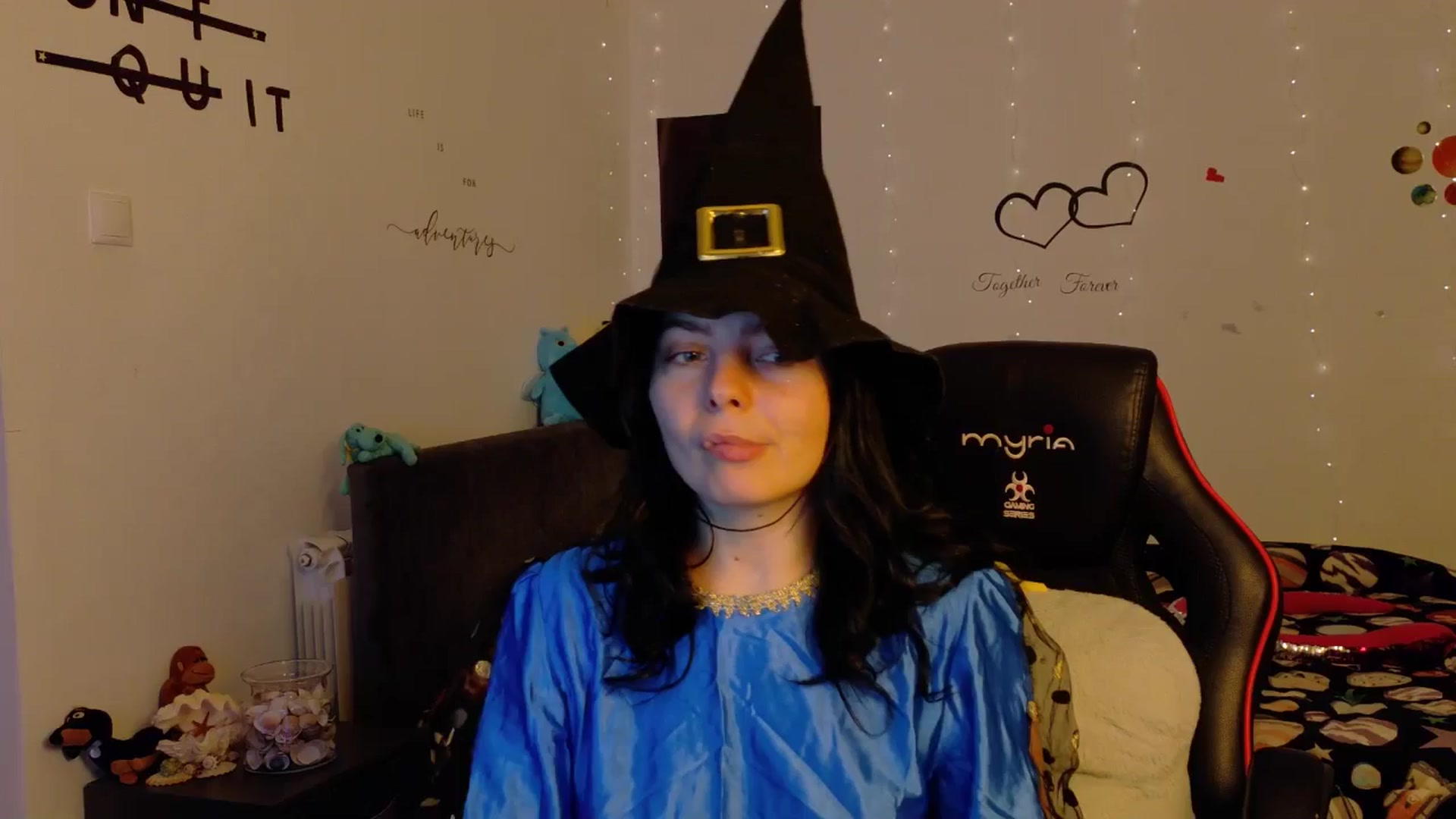 Gallery image thumbnail from YreneA's myfreecams stream on, 10/31/2025, 19:28 image 1 of 20