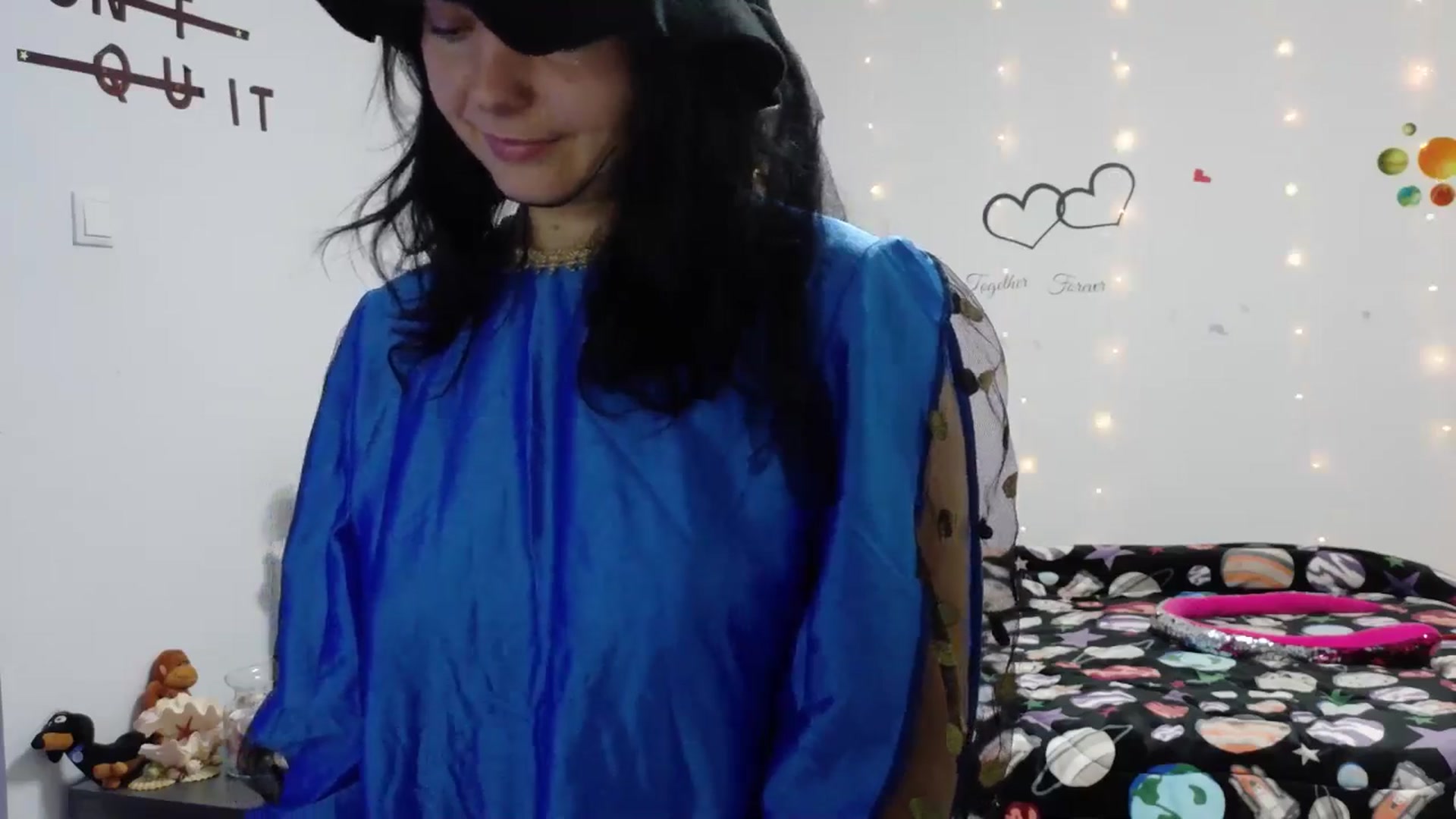 Gallery image thumbnail from YreneA's myfreecams stream on, 10/31/2025, 19:28 image 7 of 20