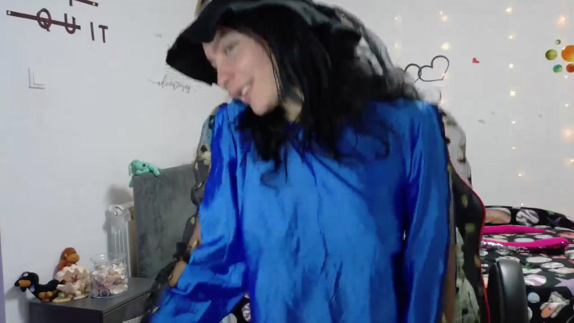 Gallery image thumbnail from YreneA's myfreecams stream on, 10/31/2025, 19:28 image 12 of 20