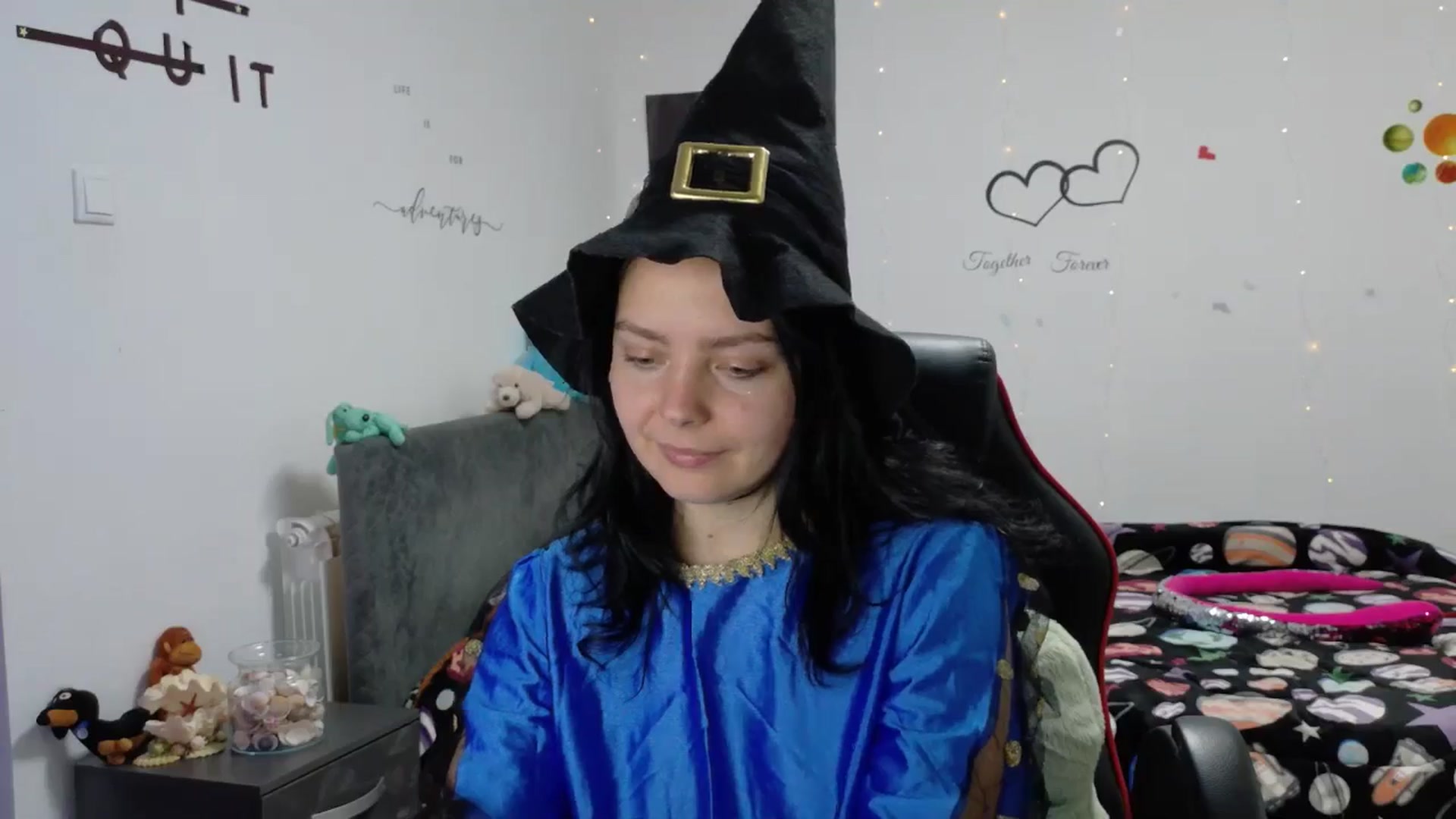 Gallery image thumbnail from YreneA's myfreecams stream on, 10/31/2025, 19:28 image 10 of 20