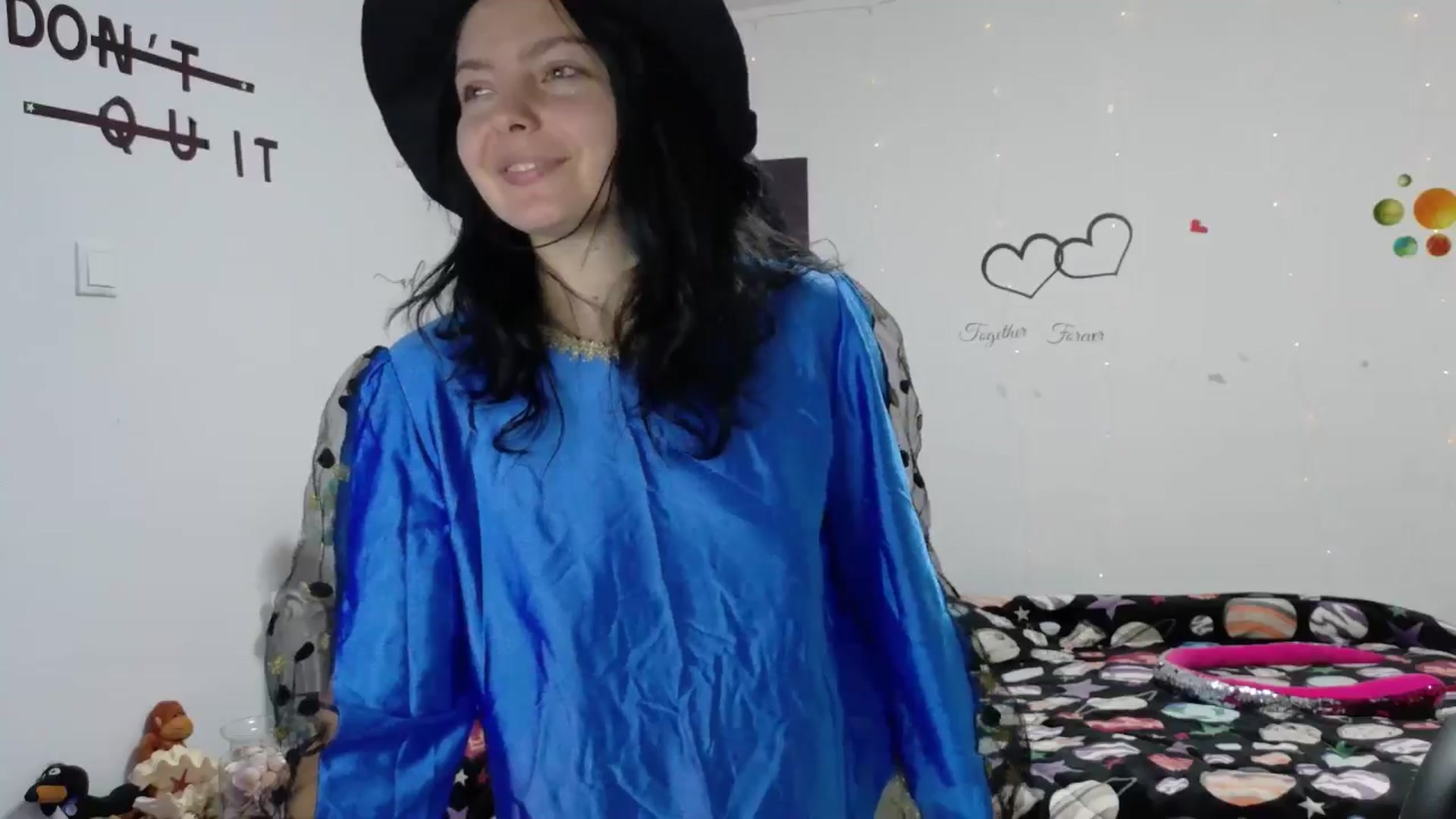 Gallery image thumbnail from YreneA's myfreecams stream on, 10/31/2025, 19:28 image 5 of 20