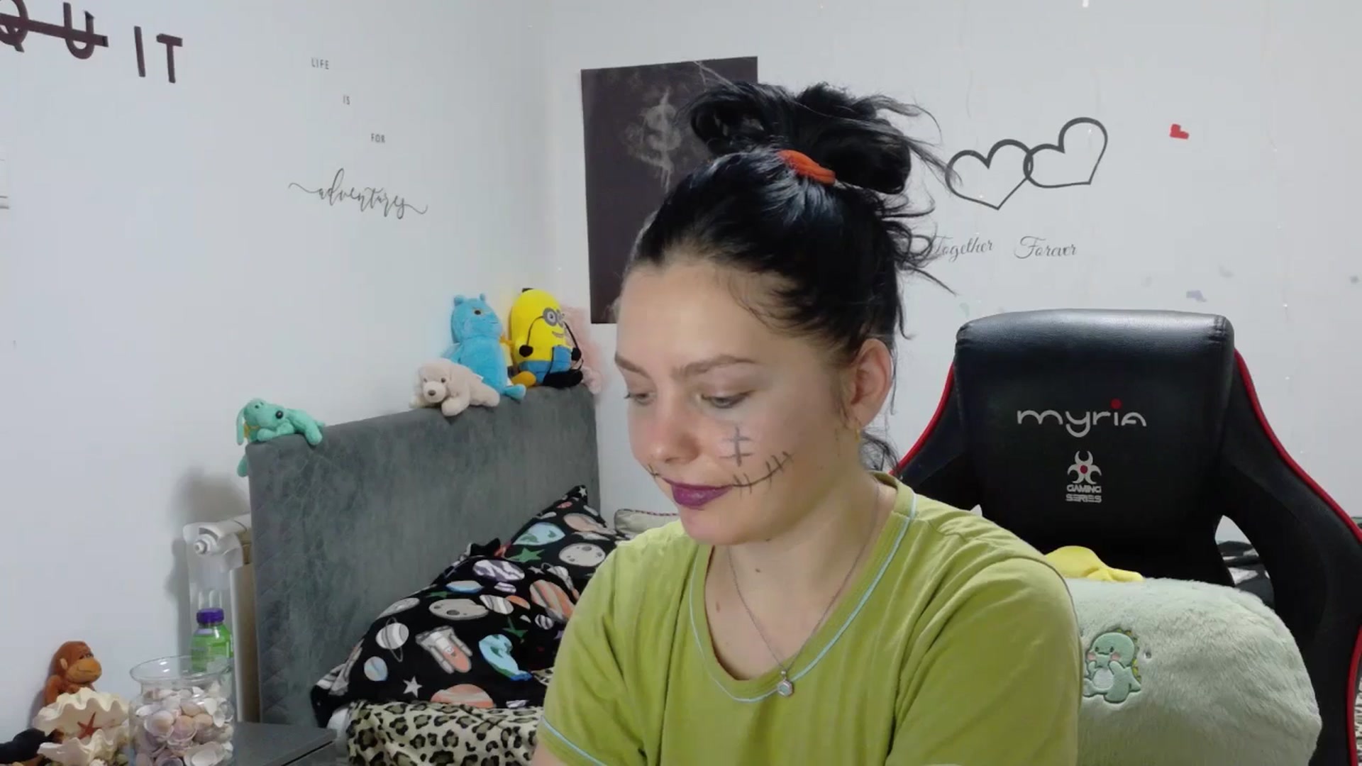 Gallery image thumbnail from YreneA's myfreecams stream on, 11/01/2025, 08:48 image 10 of 20