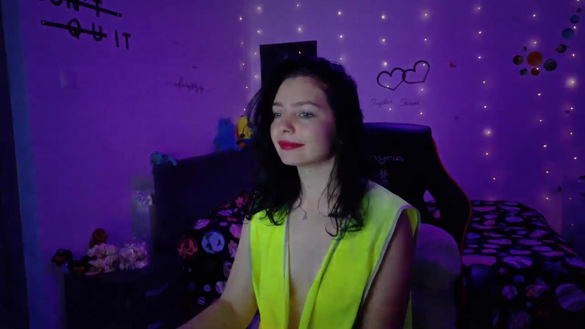 Gallery image thumbnail from YreneA's myfreecams stream on, 11/02/2025, 08:37 image 13 of 20