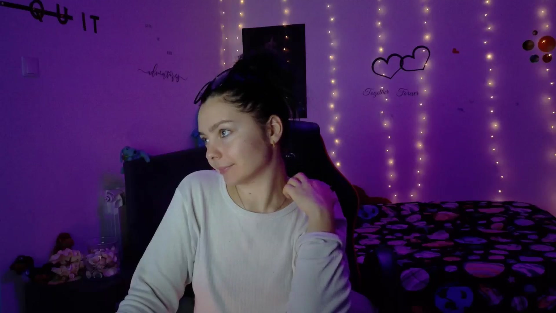 Gallery image thumbnail from YreneA's myfreecams stream on, 11/02/2025, 15:42 image 2 of 20