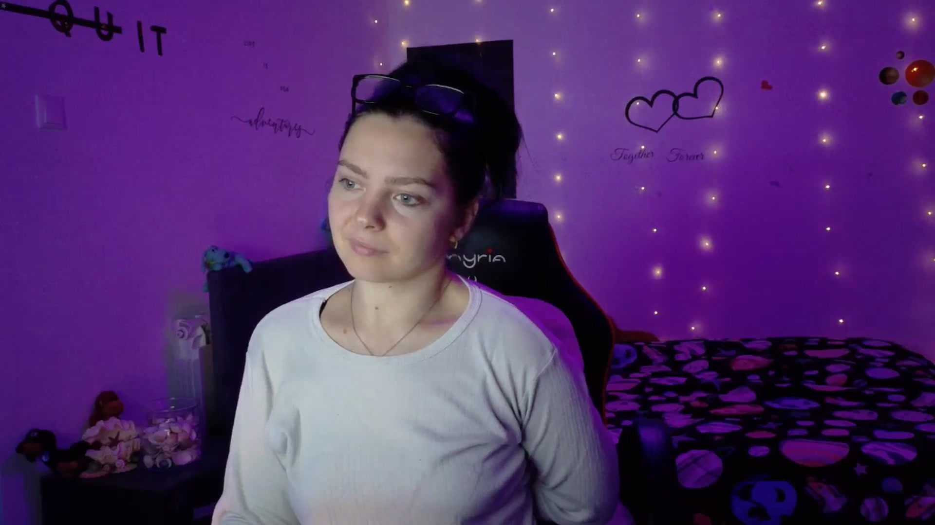 Gallery image thumbnail from YreneA's myfreecams stream on, 11/02/2025, 15:42 image 6 of 20