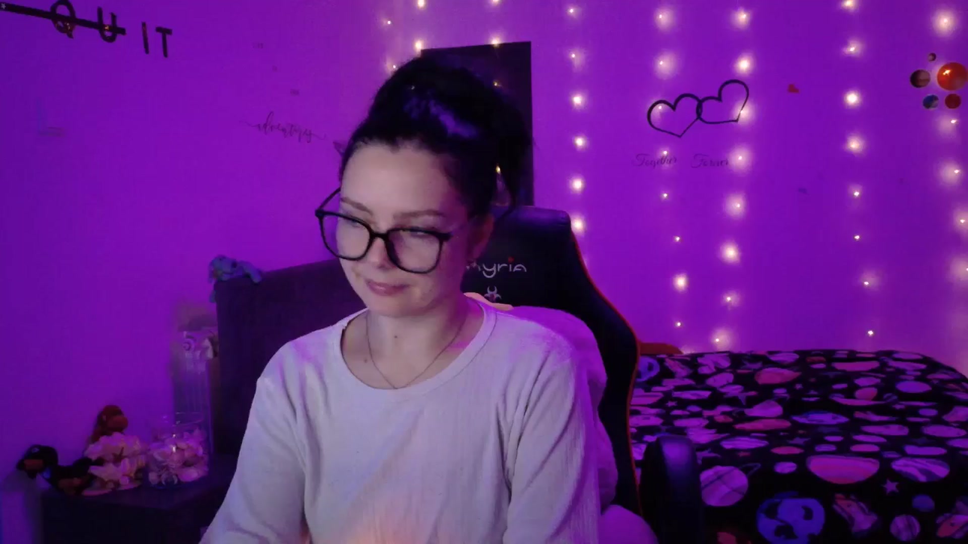 Gallery image thumbnail from YreneA's myfreecams stream on, 11/02/2025, 15:42 image 7 of 20