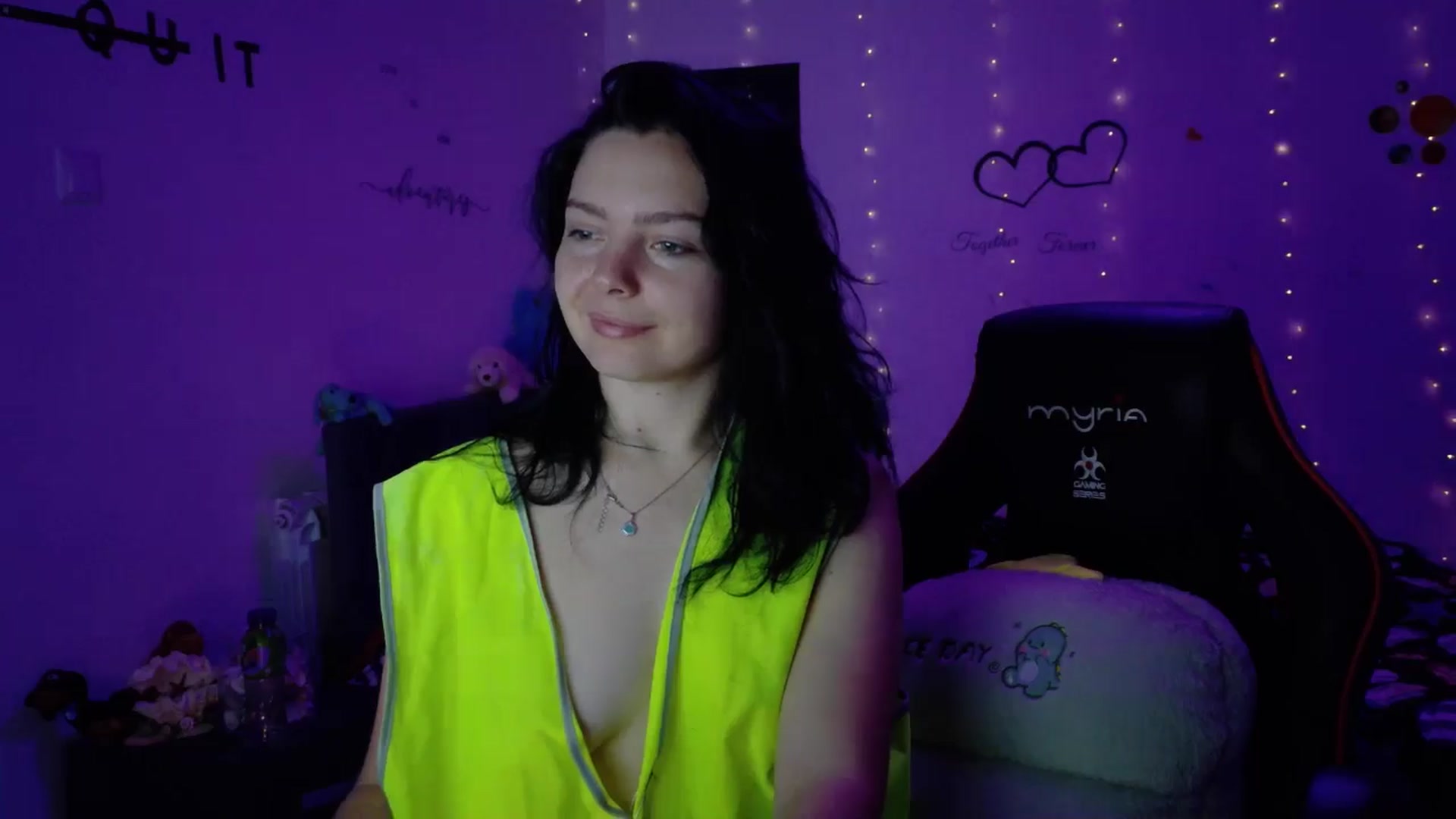Gallery image thumbnail from YreneA's myfreecams stream on, 11/03/2025, 06:00 image 6 of 20