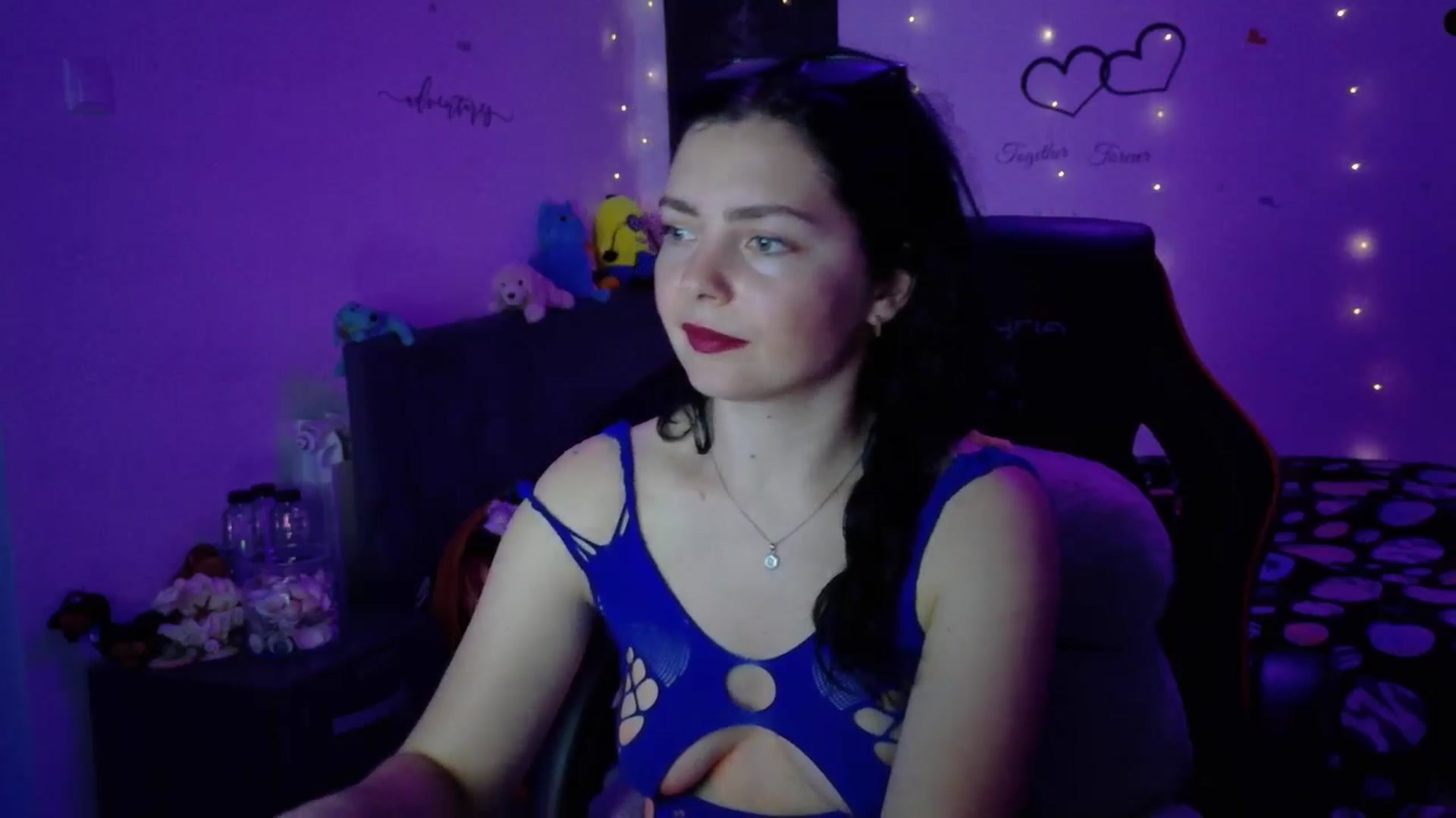 Gallery image thumbnail from YreneA's myfreecams stream on, 11/03/2025, 14:12 image 12 of 20