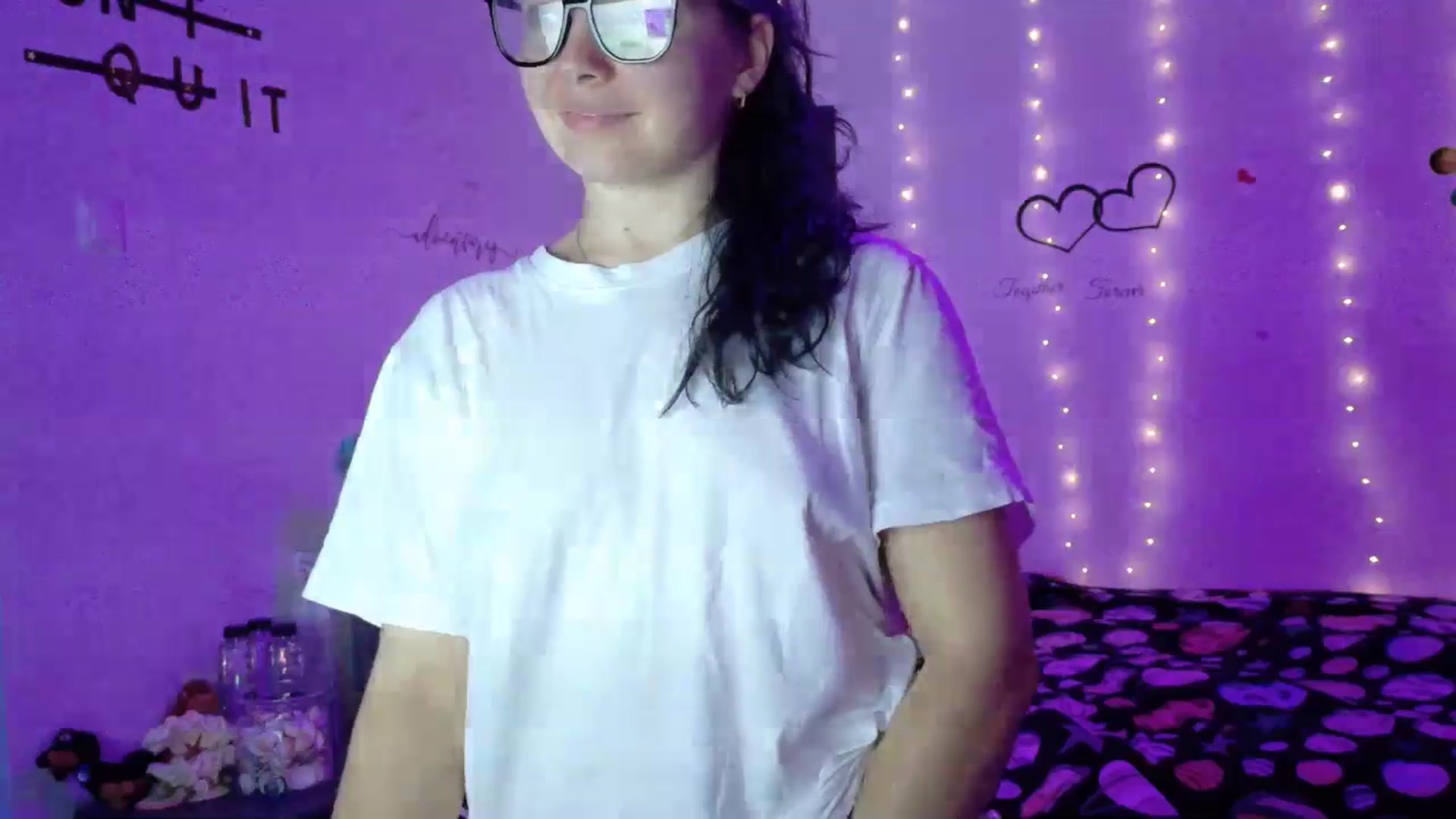 Gallery image thumbnail from YreneA's myfreecams stream on, 11/03/2025, 14:12 image 2 of 20