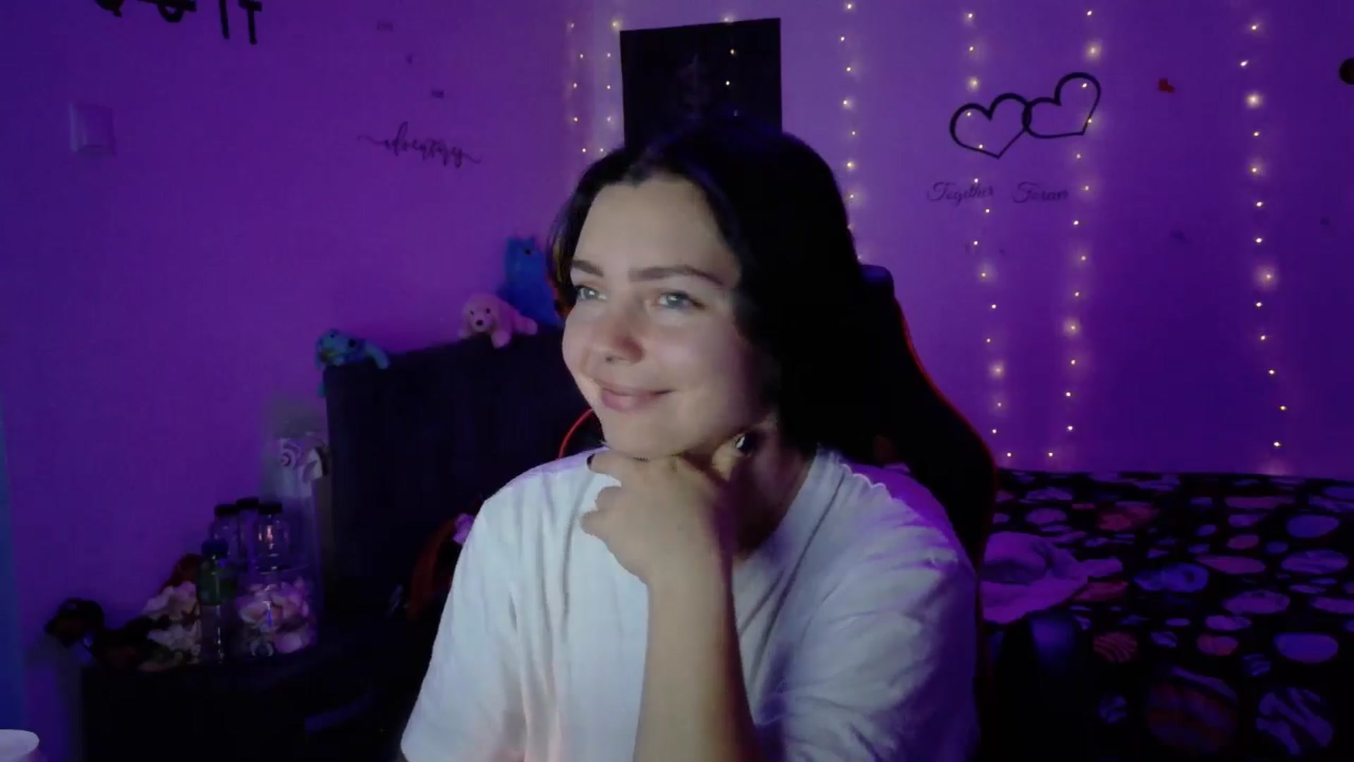 Gallery image thumbnail from YreneA's myfreecams stream on, 11/03/2025, 16:34 image 20 of 20