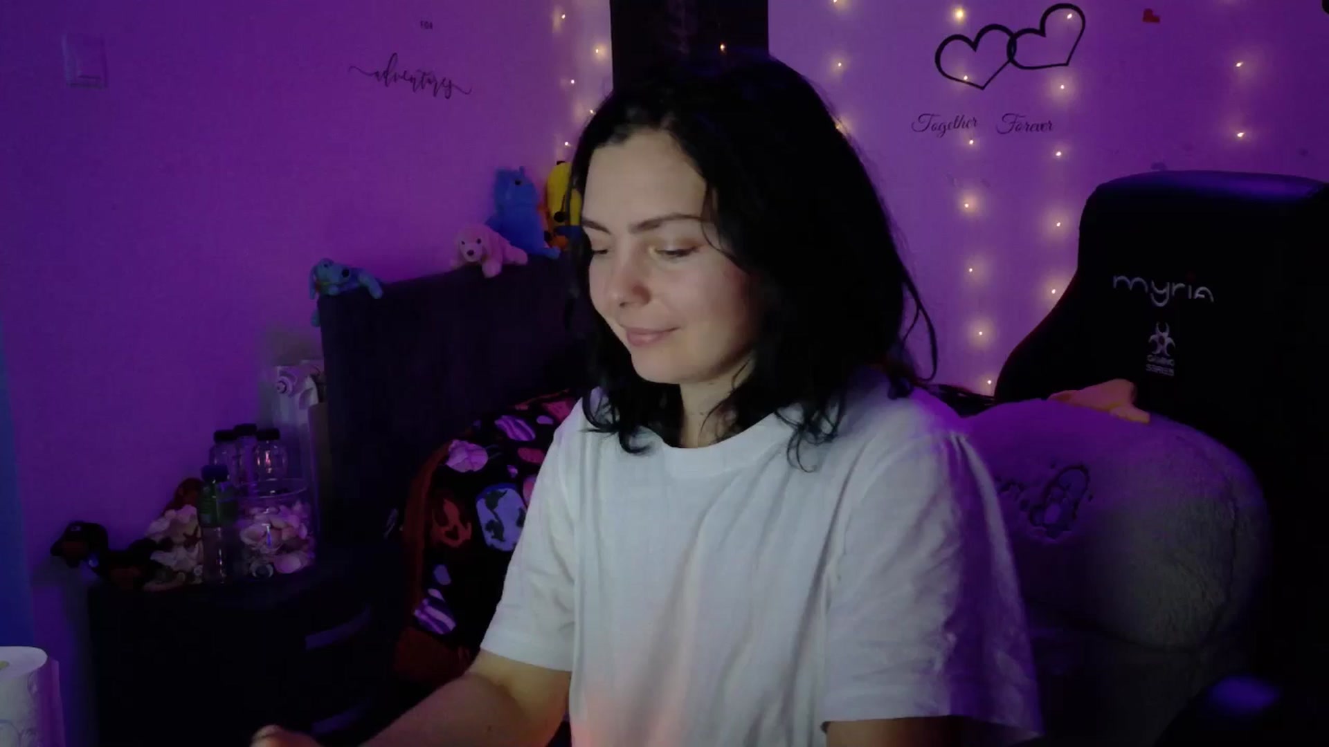 Gallery image thumbnail from YreneA's myfreecams stream on, 11/03/2025, 16:34 image 11 of 20