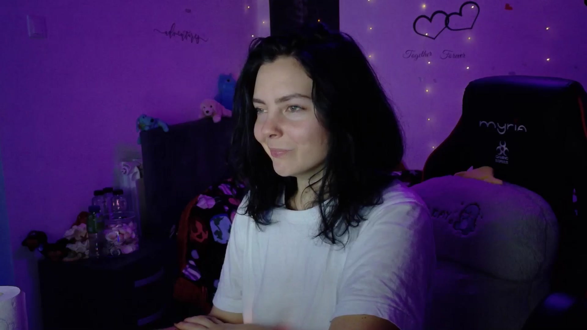 Gallery image thumbnail from YreneA's myfreecams stream on, 11/03/2025, 16:34 image 12 of 20