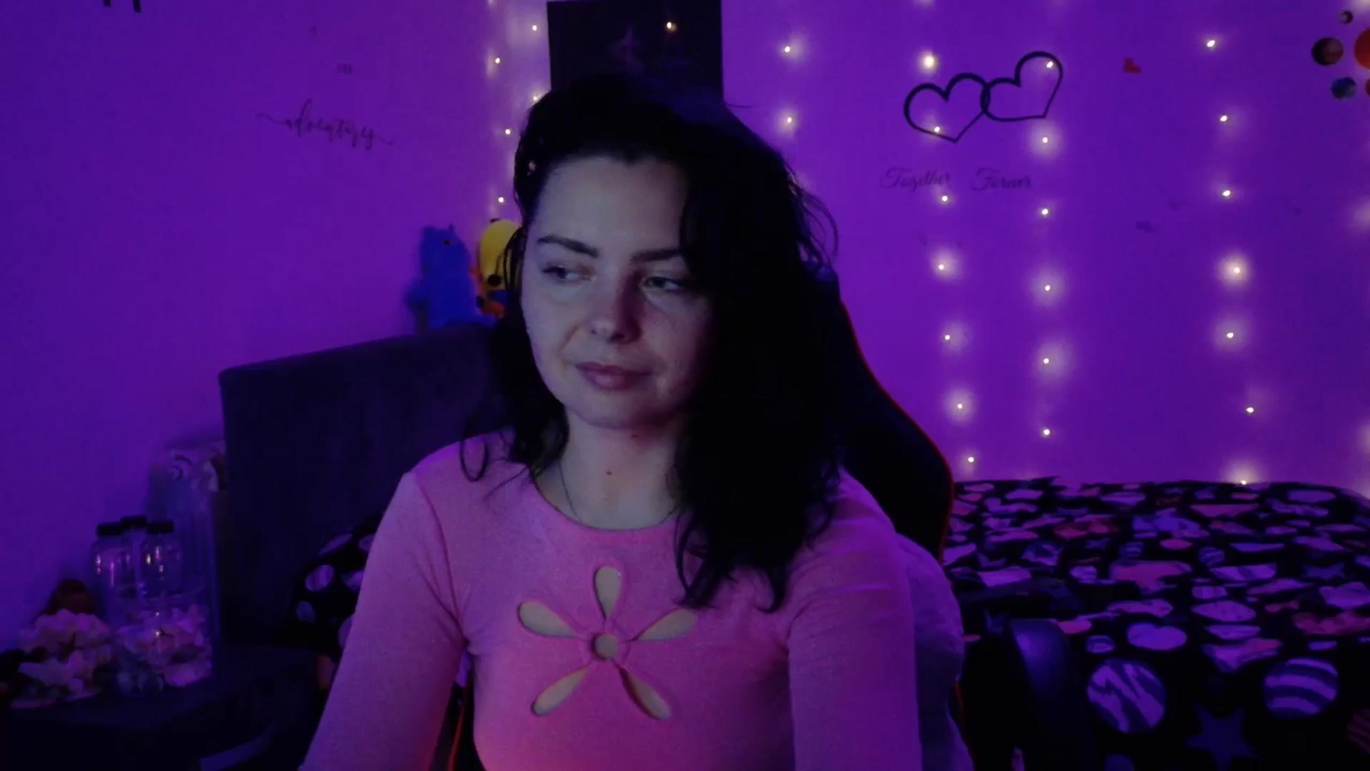 Gallery image thumbnail from YreneA's myfreecams stream on, 11/04/2025, 12:02 image 1 of 20